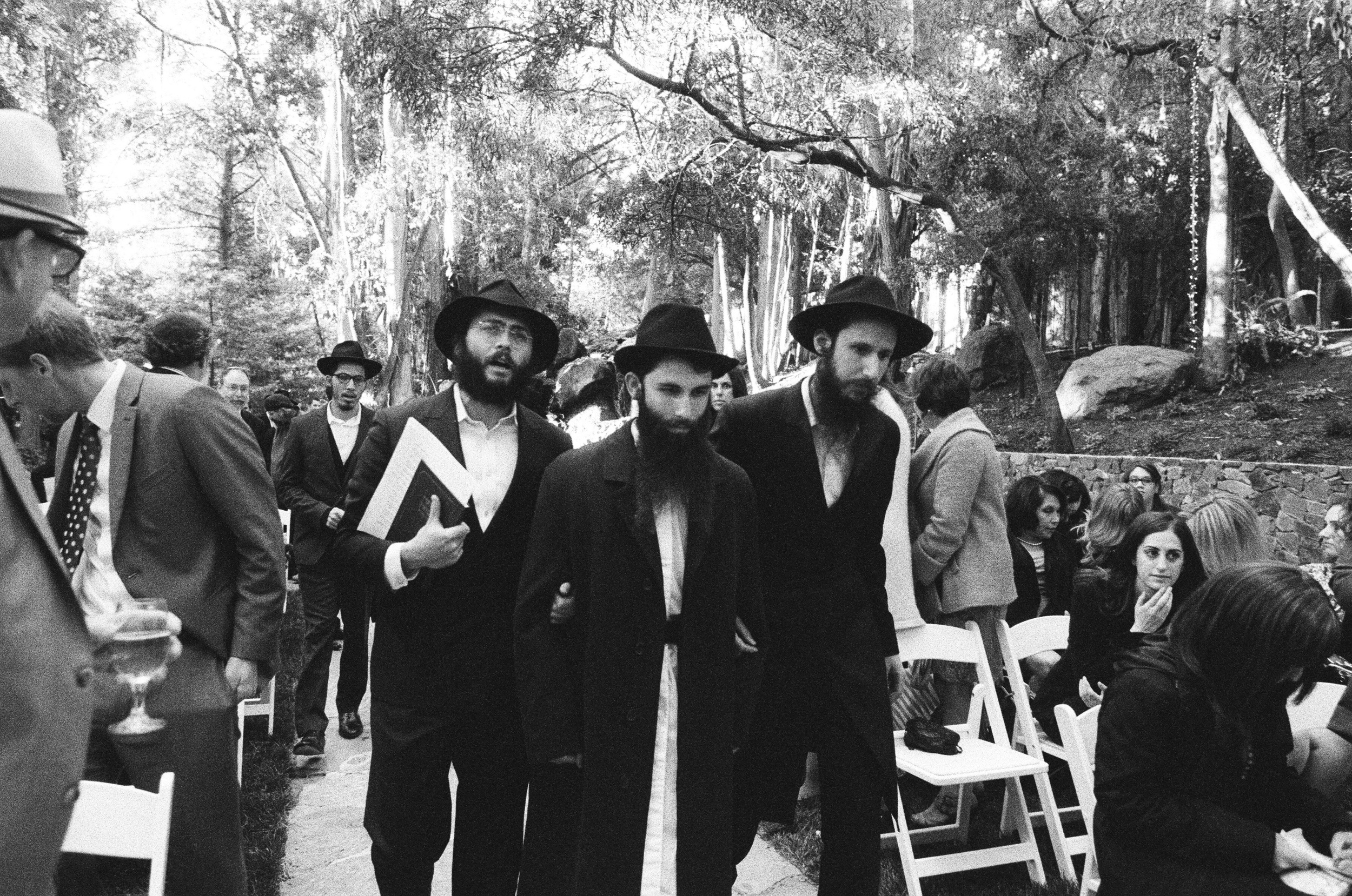 Top destination wedding photographer photographs Orthodox Jewish wedding at Calamigos Ranch California Wedding