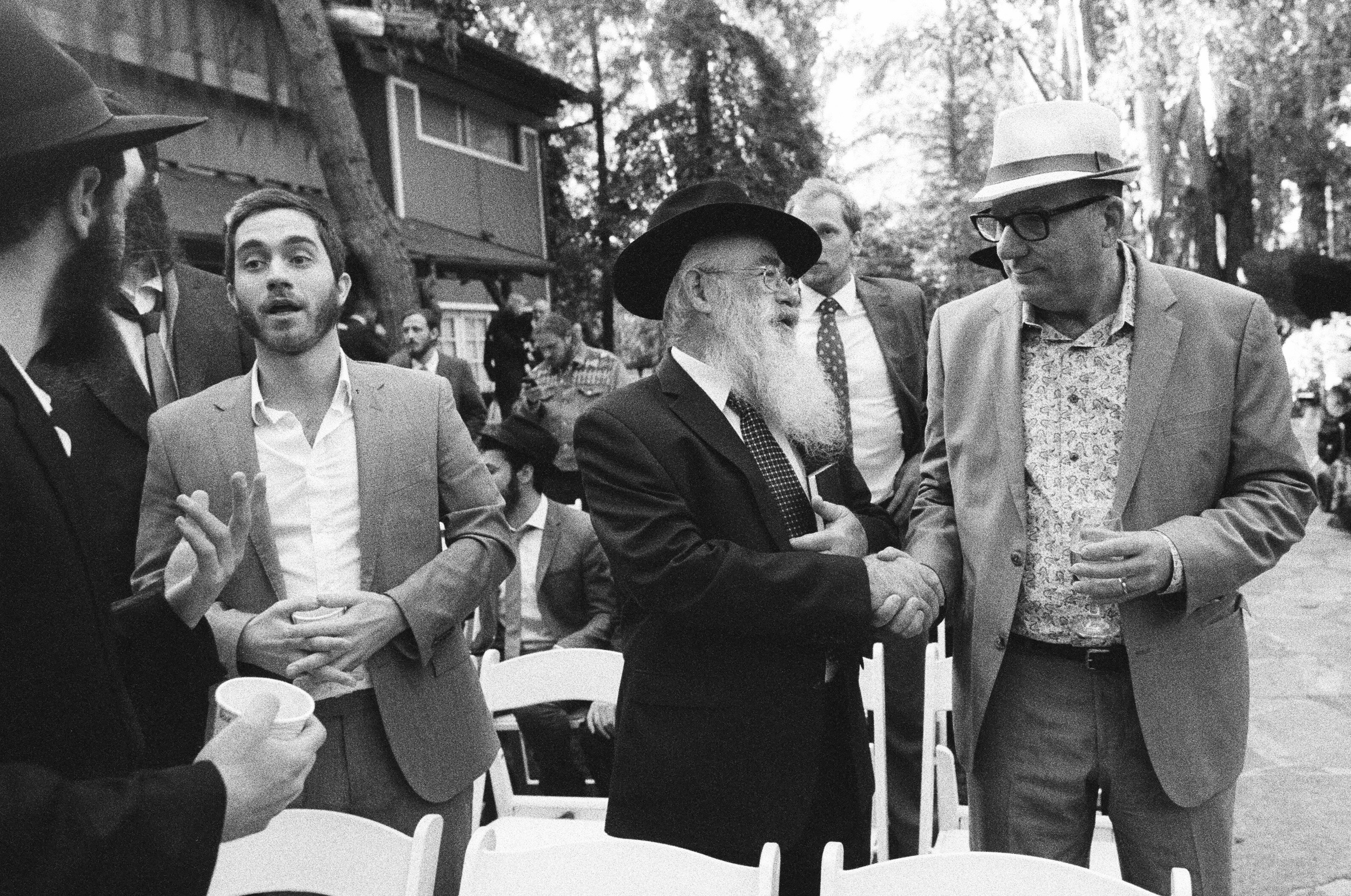 Top destination wedding photographer photographs Orthodox Jewish wedding at Calamigos Ranch California Wedding