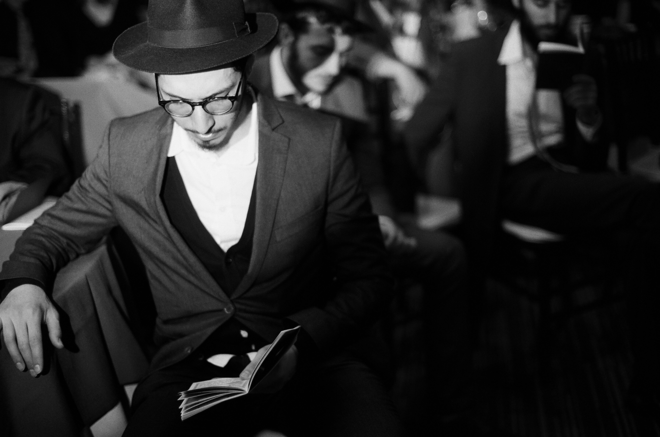 Top destination wedding photographer photographs Orthodox Jewish wedding at Calamigos Ranch California Wedding