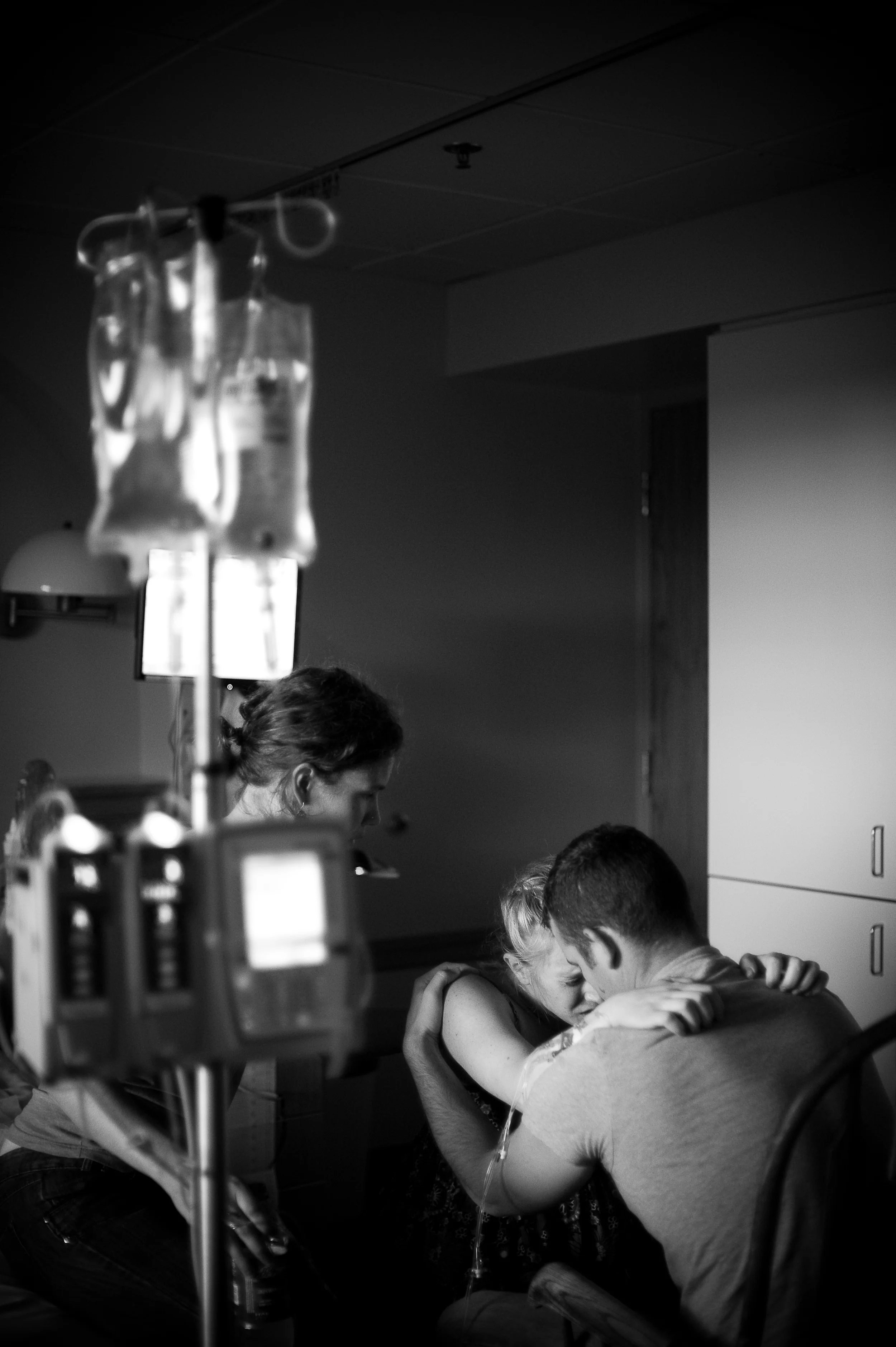 canon project imagination winner Lexia Frank photographs a birth on film 