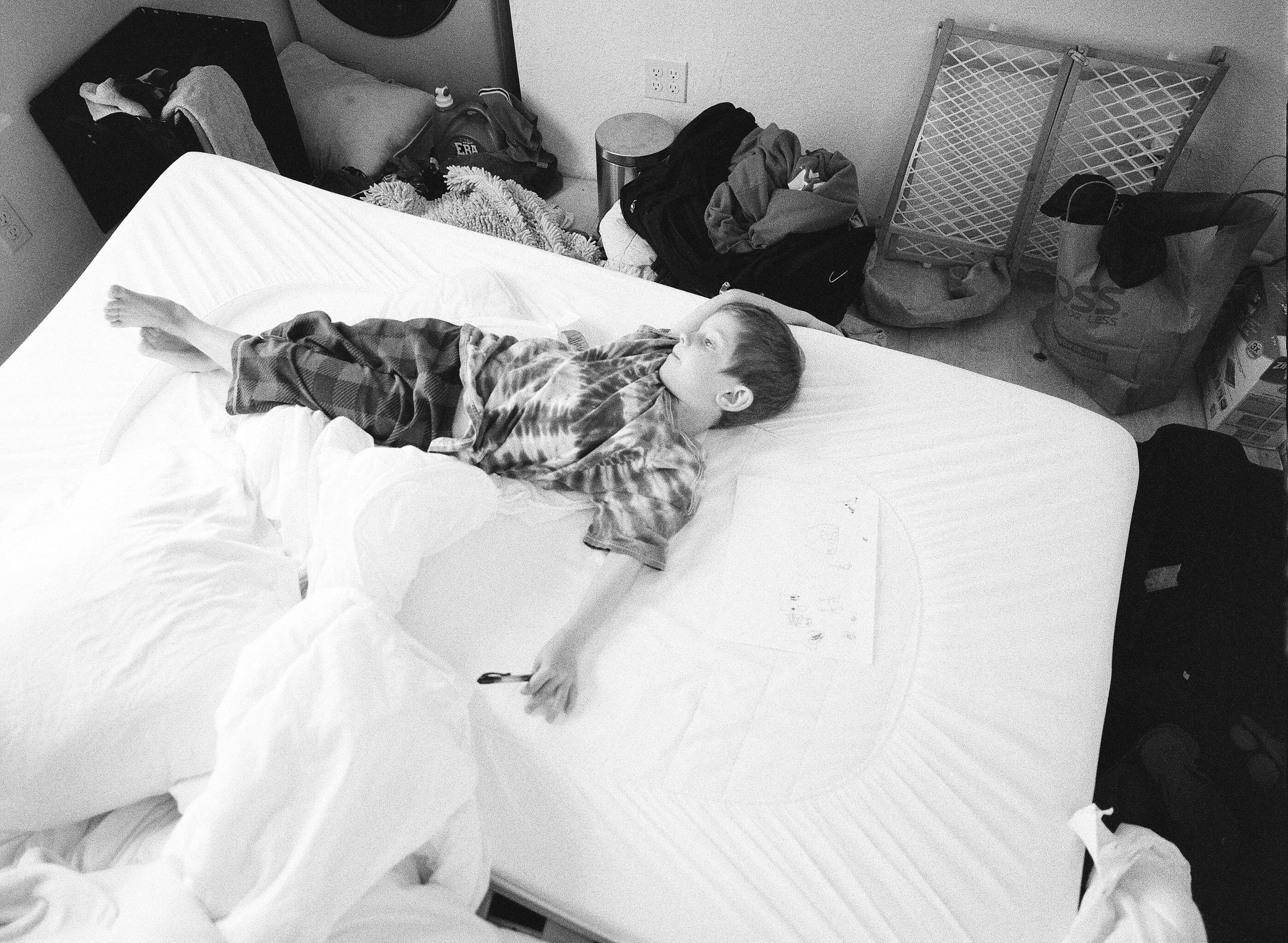 Portland Oregon Film Photographer, Lexia Frank, photographs a documentary family session in portland oregon on black and white film 