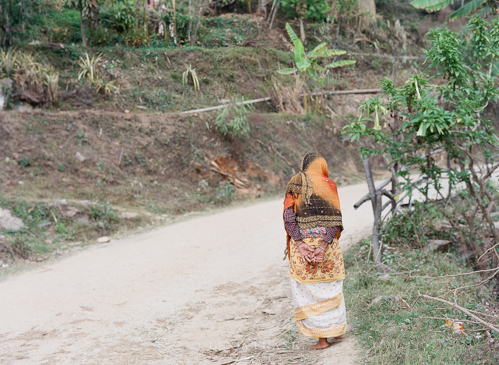 Lexia Frank is a destination wedding photographer and film photographer. As a travel photographer, she visited Nepal in 2015 and photographed these film images of nepalese street life. www.lexiafrank.com Nepal Photography, photography of nepal, nepal stock photography, nepalese children, film photography, contax 645, zeiss lens