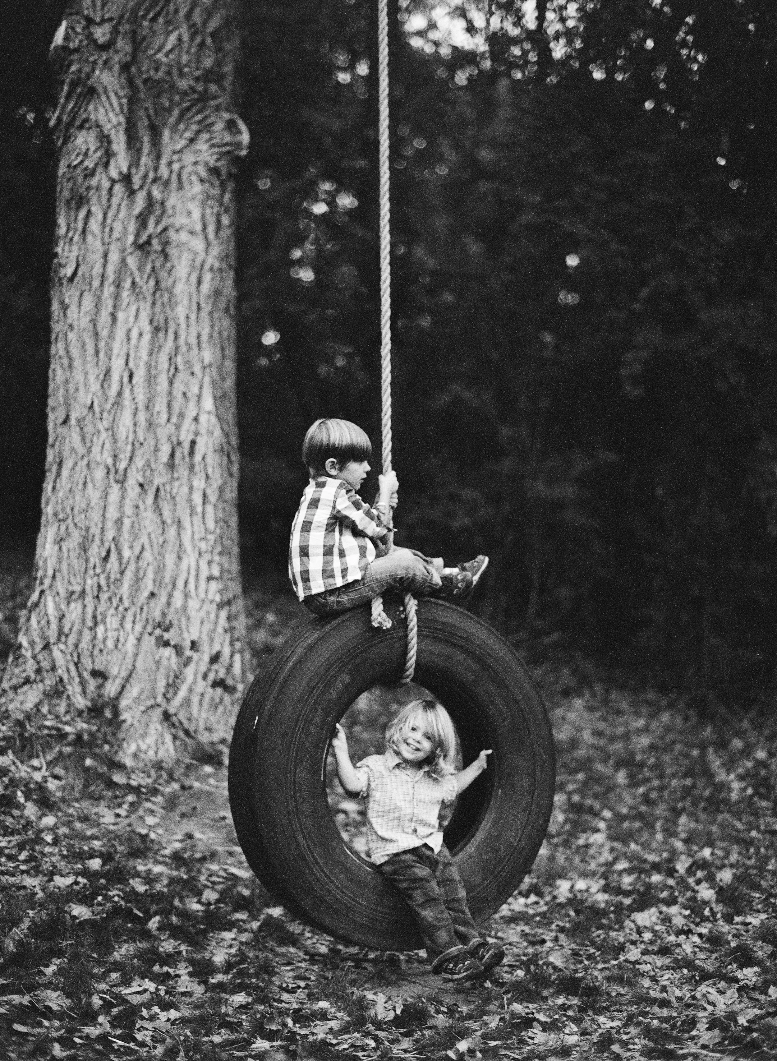wisconsin fall mini sessions 2015 with Lexia Frank Photography at Camp Wandawega. Lexia is a fine art film photographer in wisconsin and worldwide