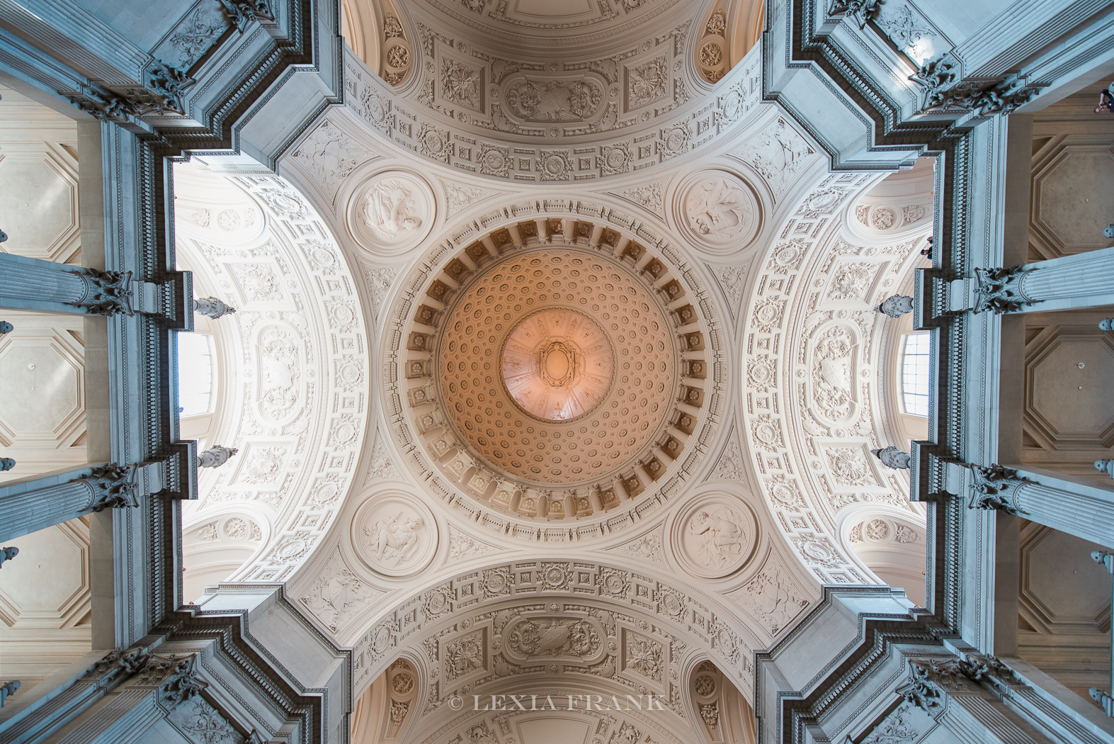 Destination wedding photographer Lexia Frank - a portland oregon fine art film photographer - photographs this san francisco city hall wedding in san francisco in film www.lexiafrank.com
