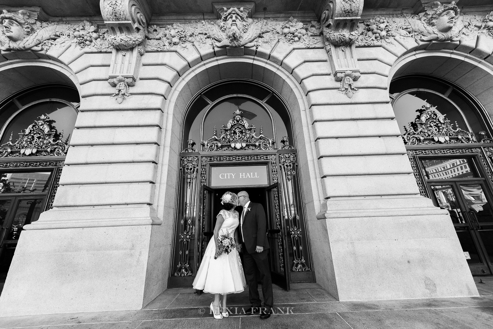 Destination wedding photographer Lexia Frank - a portland oregon fine art film photographer - photographs this san francisco city hall wedding in san francisco in film www.lexiafrank.com