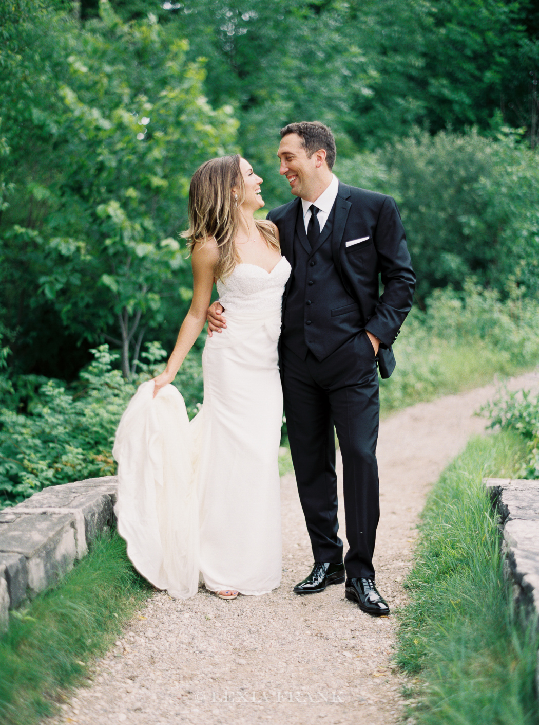destination wedding photographer Lexia Frank- a portland oregon fine art film photographer- photographs this luxury wedding at whistling straits golf course wedding on film. 