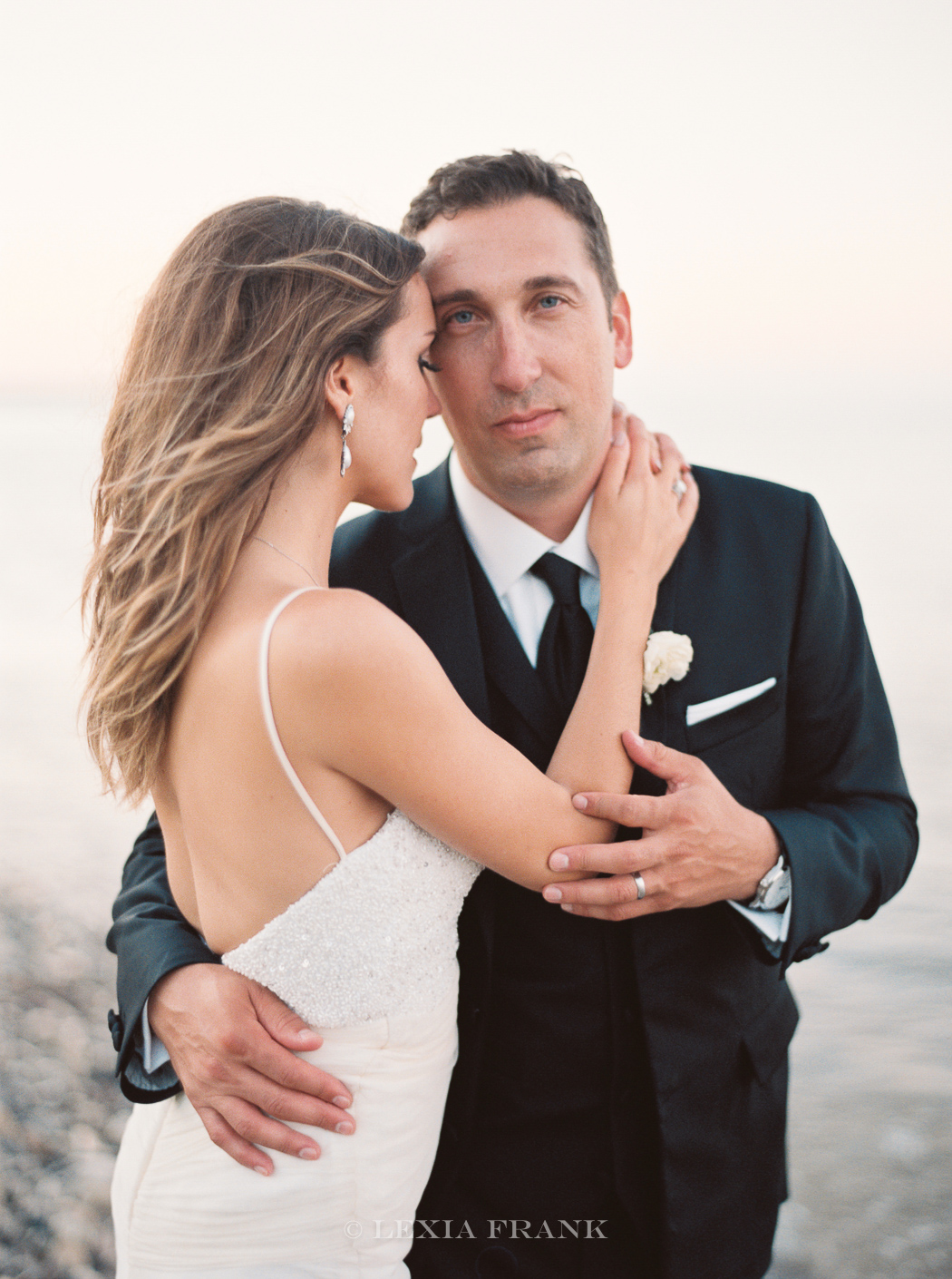 destination wedding photographer Lexia Frank- a portland oregon fine art film photographer- photographs this luxury wedding at whistling straits golf course wedding on film. 