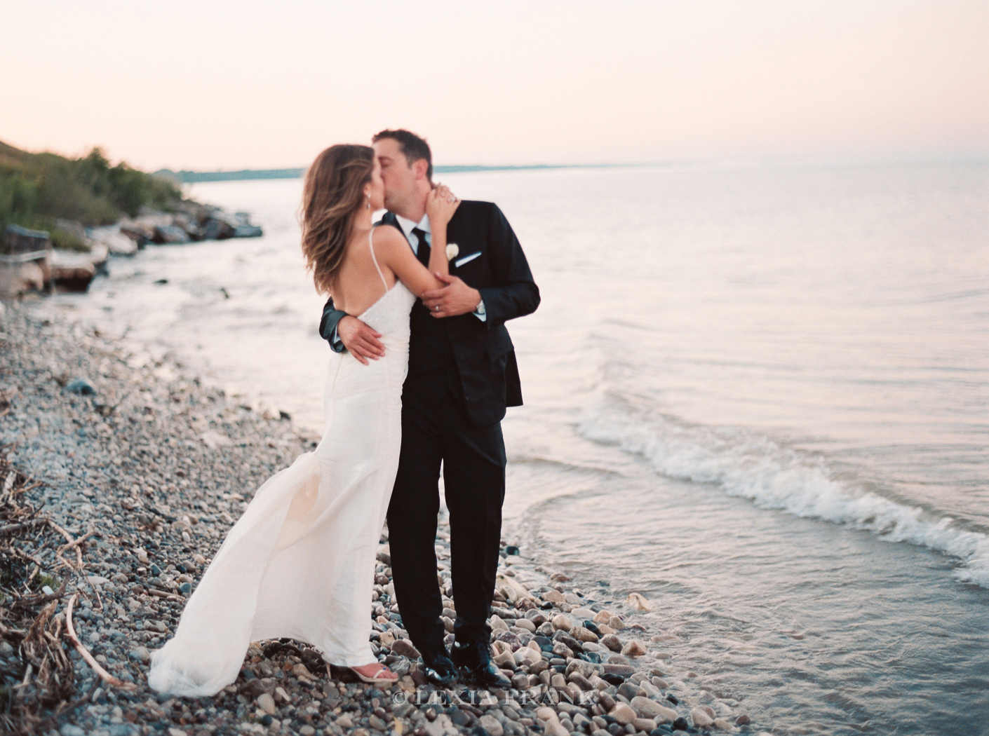 destination wedding photographer Lexia Frank- a portland oregon fine art film photographer- photographs this luxury wedding at whistling straits golf course wedding on film. 
