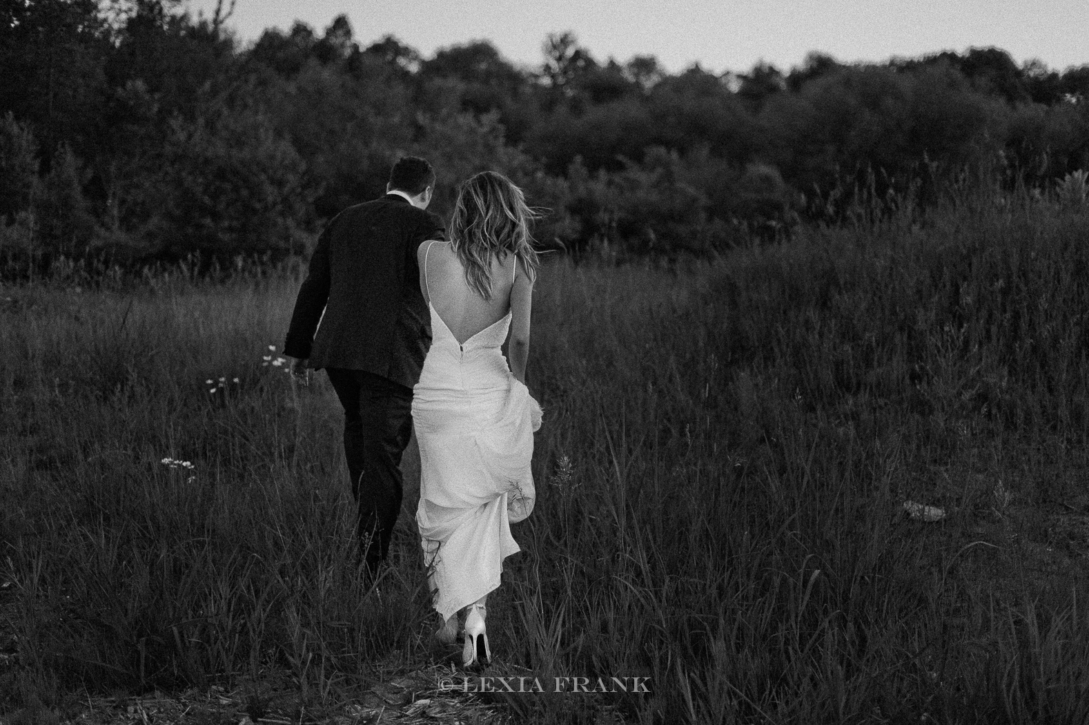 destination wedding photographer Lexia Frank- a portland oregon fine art film photographer- photographs this luxury wedding at whistling straits golf course wedding on film. 
