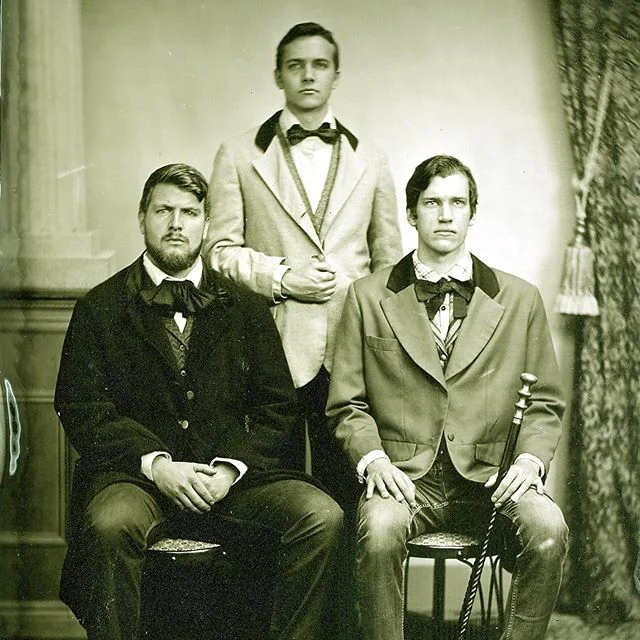 Happy October. 💀
➖
Upcoming shows:
▪️10.1 - Tonight - @zimmerliartmuseum
▪️10.12 - @newyorkcoffeefestival
▪️10.19 - 3 PM - Cherry Hill Public Library
▪️10.19 - 7 PM - Philly, Bourbon and Branch