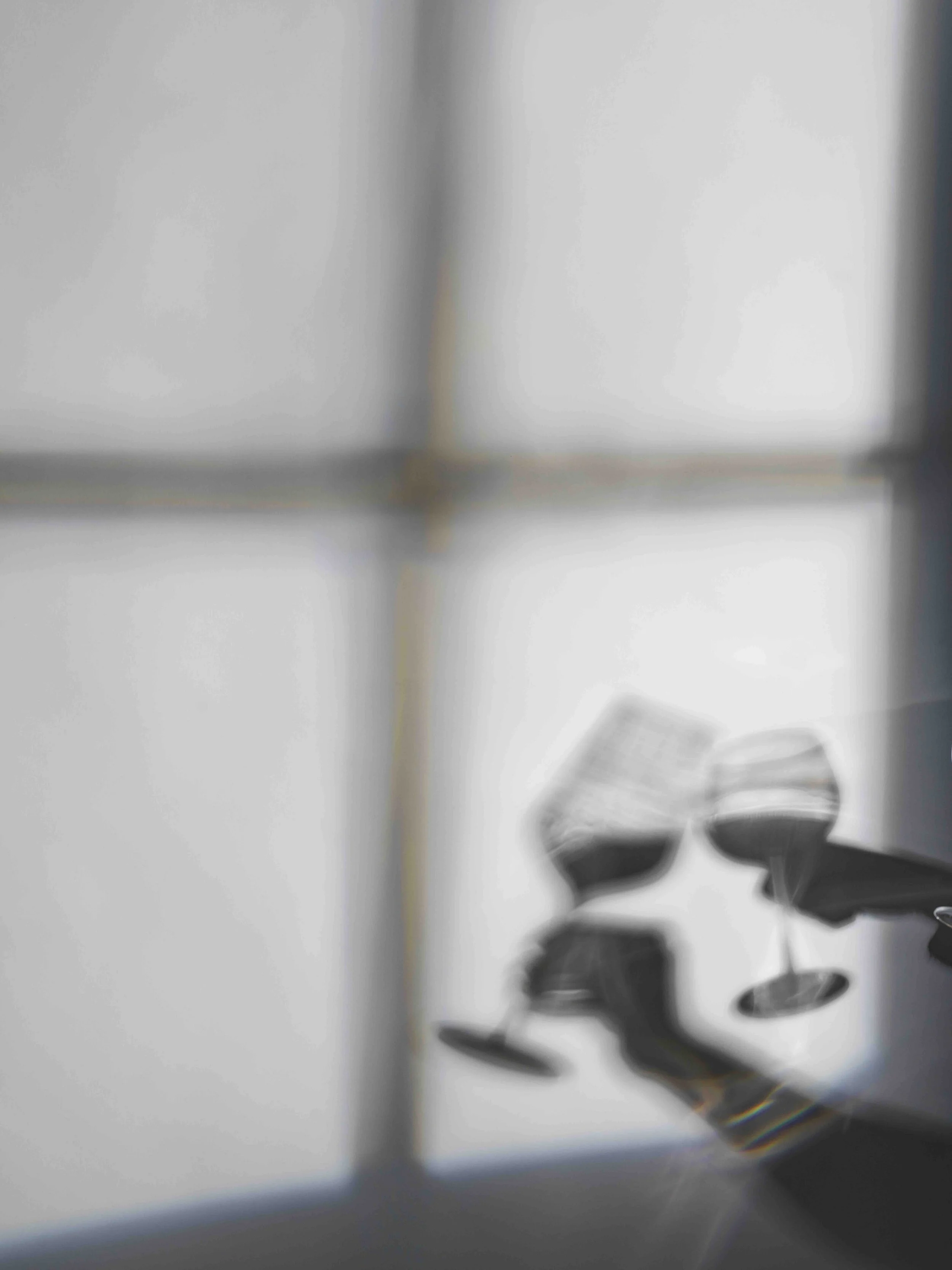 Wine glass window shadow06 2.JPG