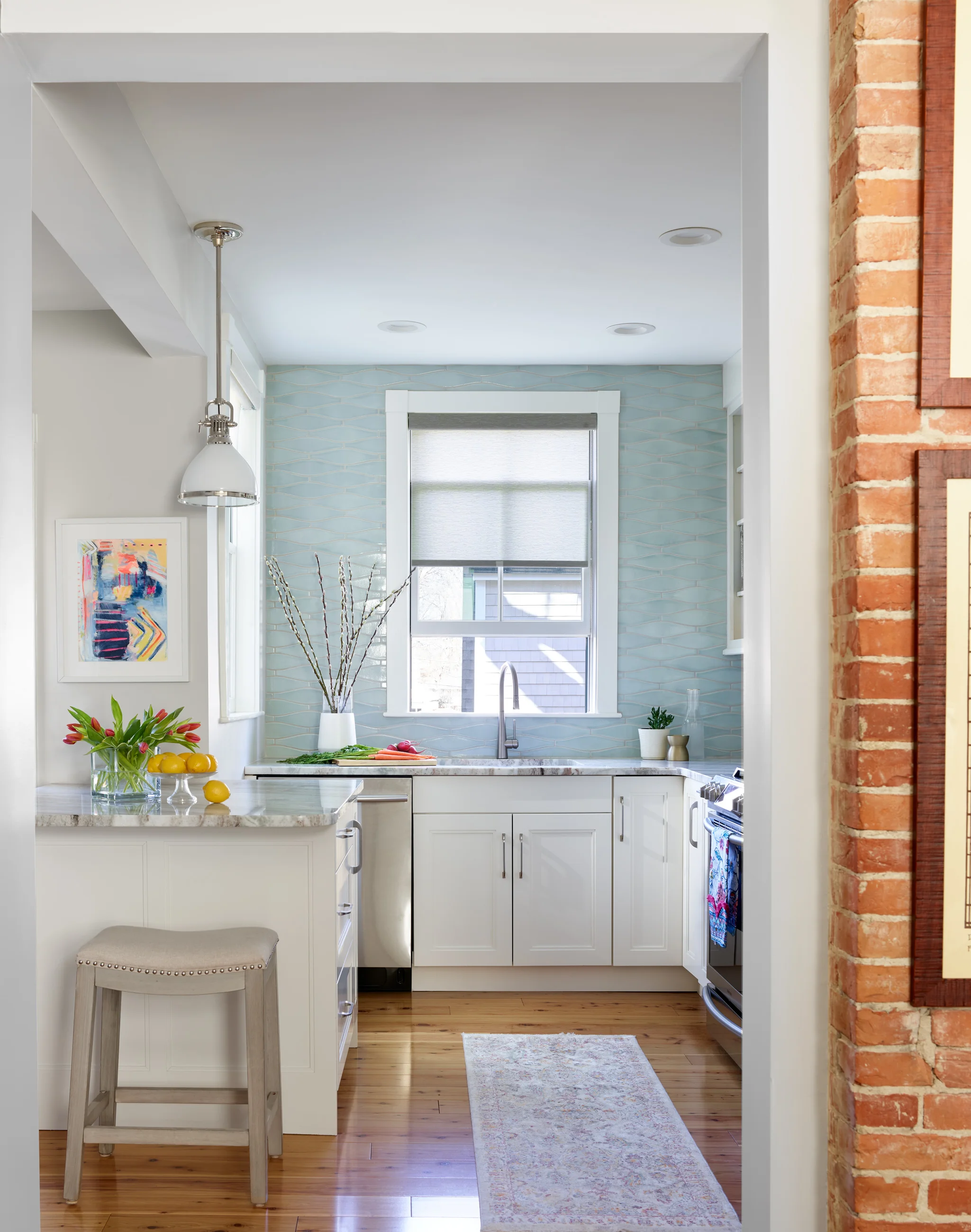 AnaVera_CentralNewton_LivingKitchen.jpg