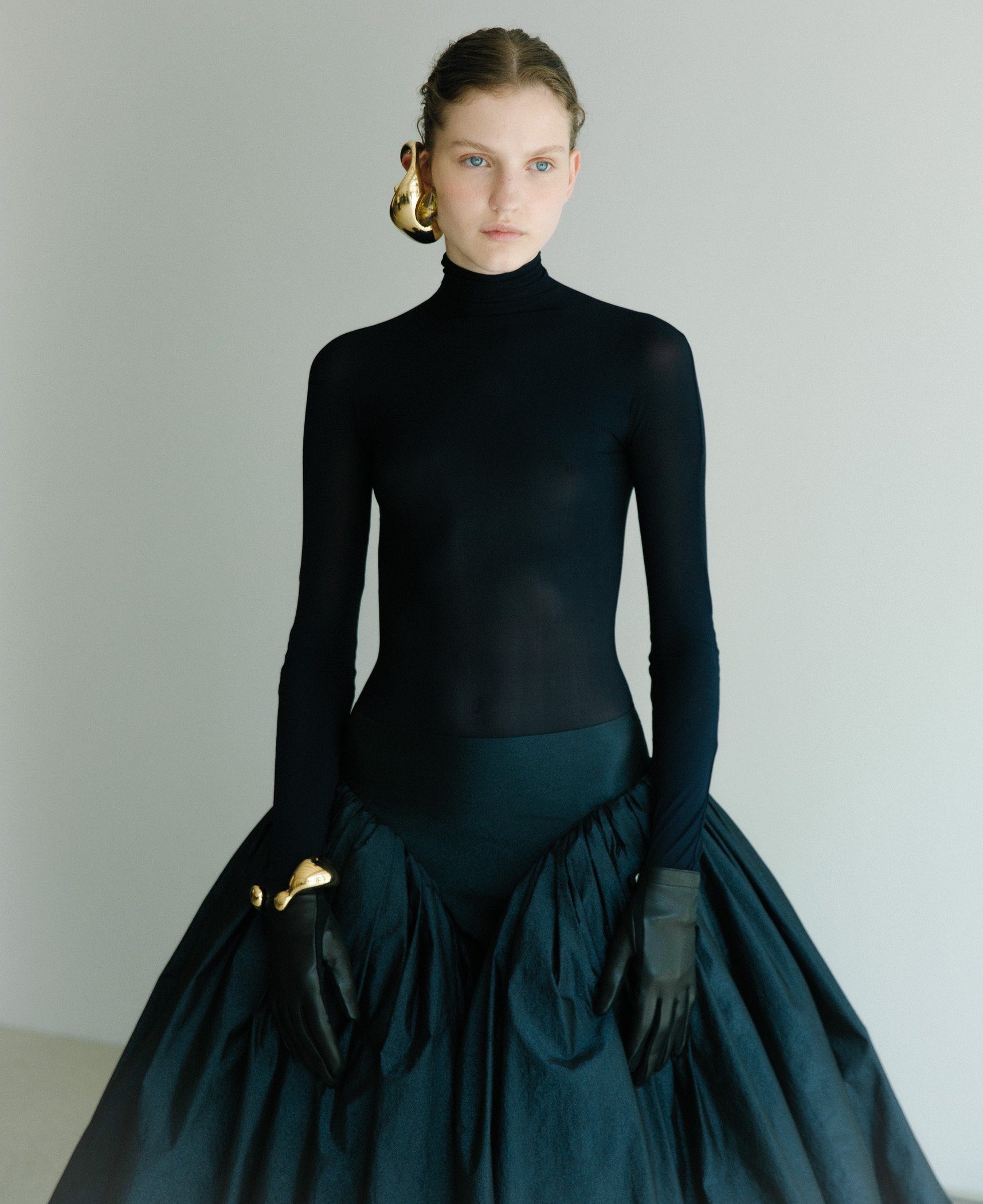 알라이야, 피터 뮬리에 (Alaïa and Pieter Mulier ) - ODDA Korea 6 Summer 2023, Pre-fall 2023, preview Fall_Winter 2023-24 - 5.jpg