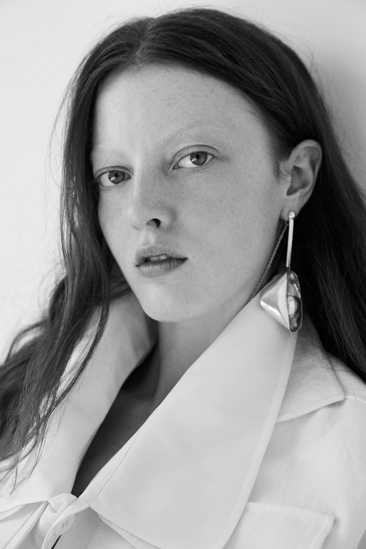 Teeth-Magazine-Annie-Powers-Embrace-to-Embrace-01.jpg