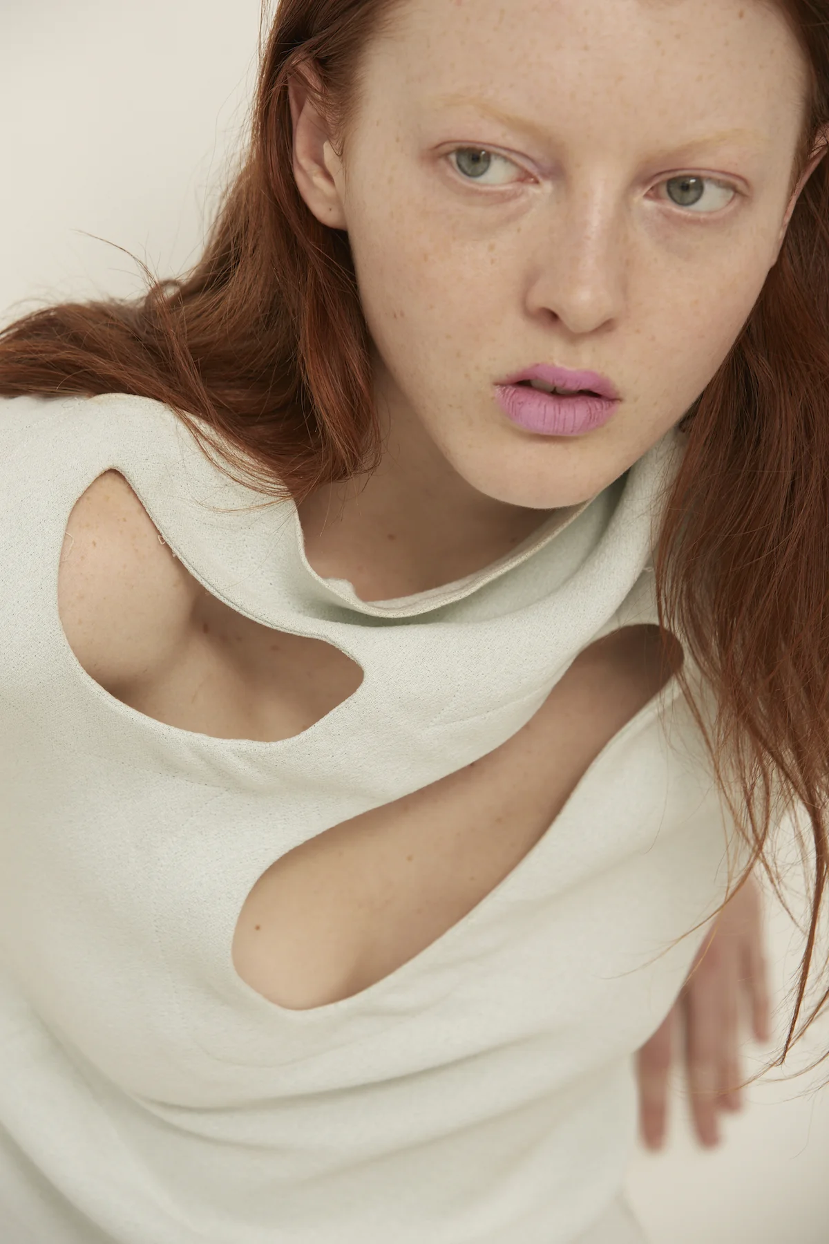 Teeth-Magazine-Annie-Powers-Embrace-to-Embrace-05.jpg