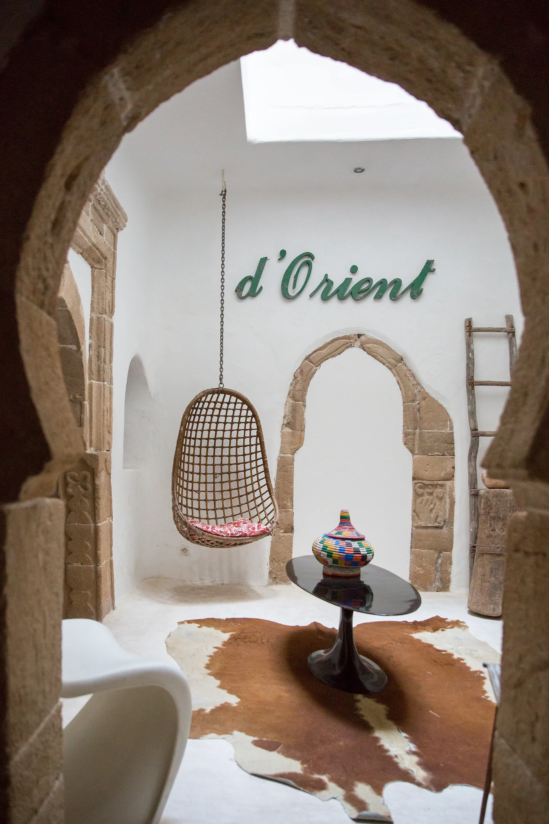 dar-beida-lobby-area.jpg