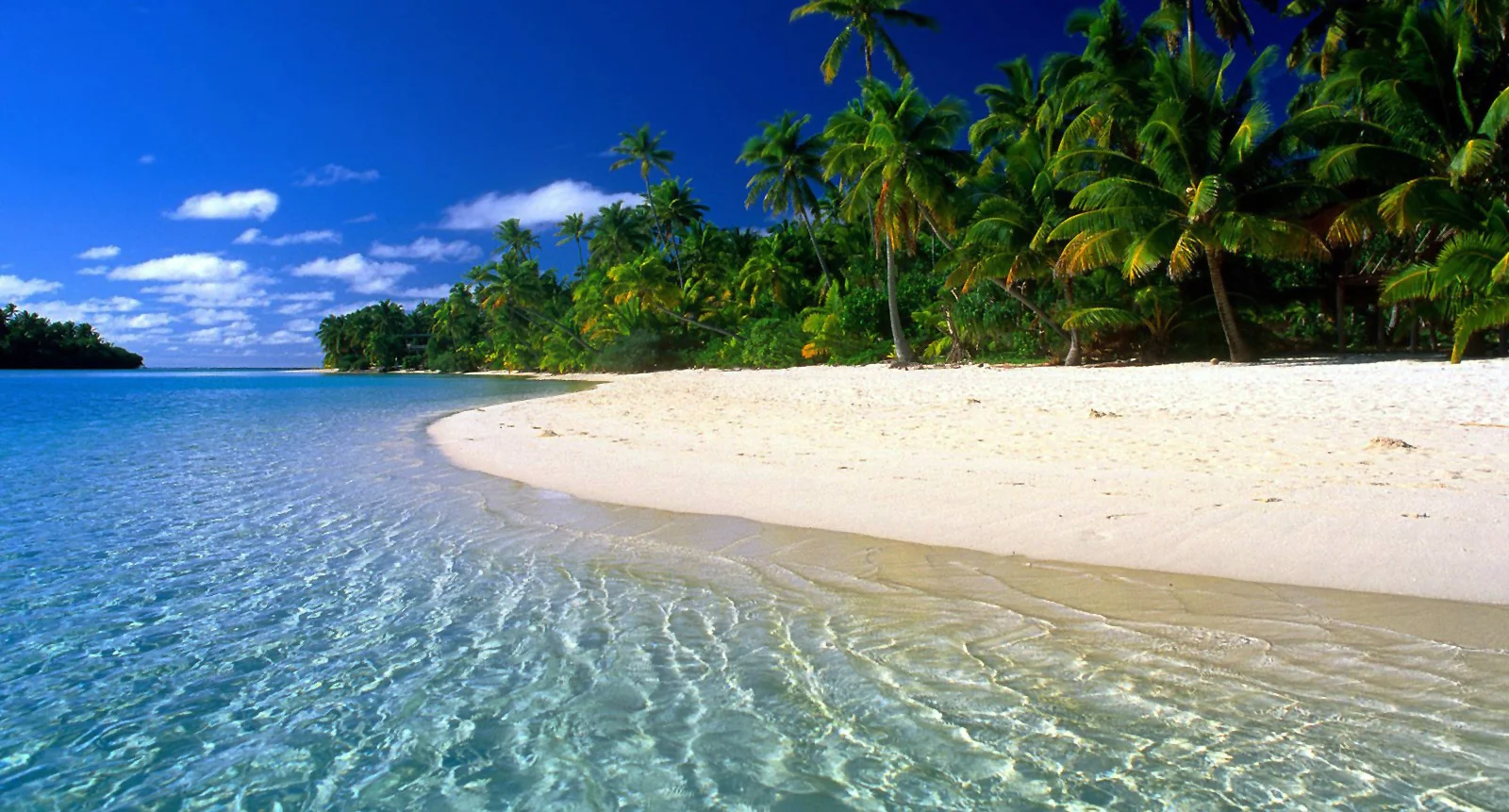 Cook_Islands_Beautiful_Beach.jpg