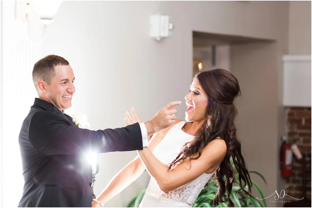 White-Room-Wedding-Sara-Ozim-Photography_0112.jpg