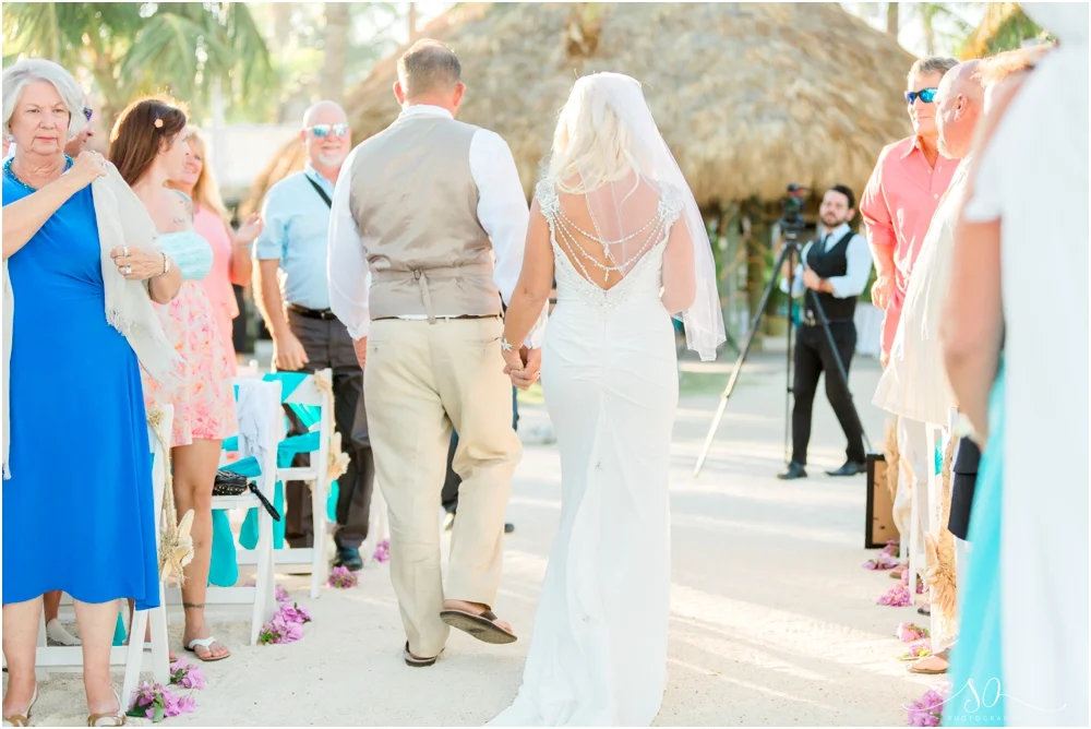 Coconut-Cove-Resort-and-Marina-Wedding-Sara-Ozim-Photography_0031.jpg