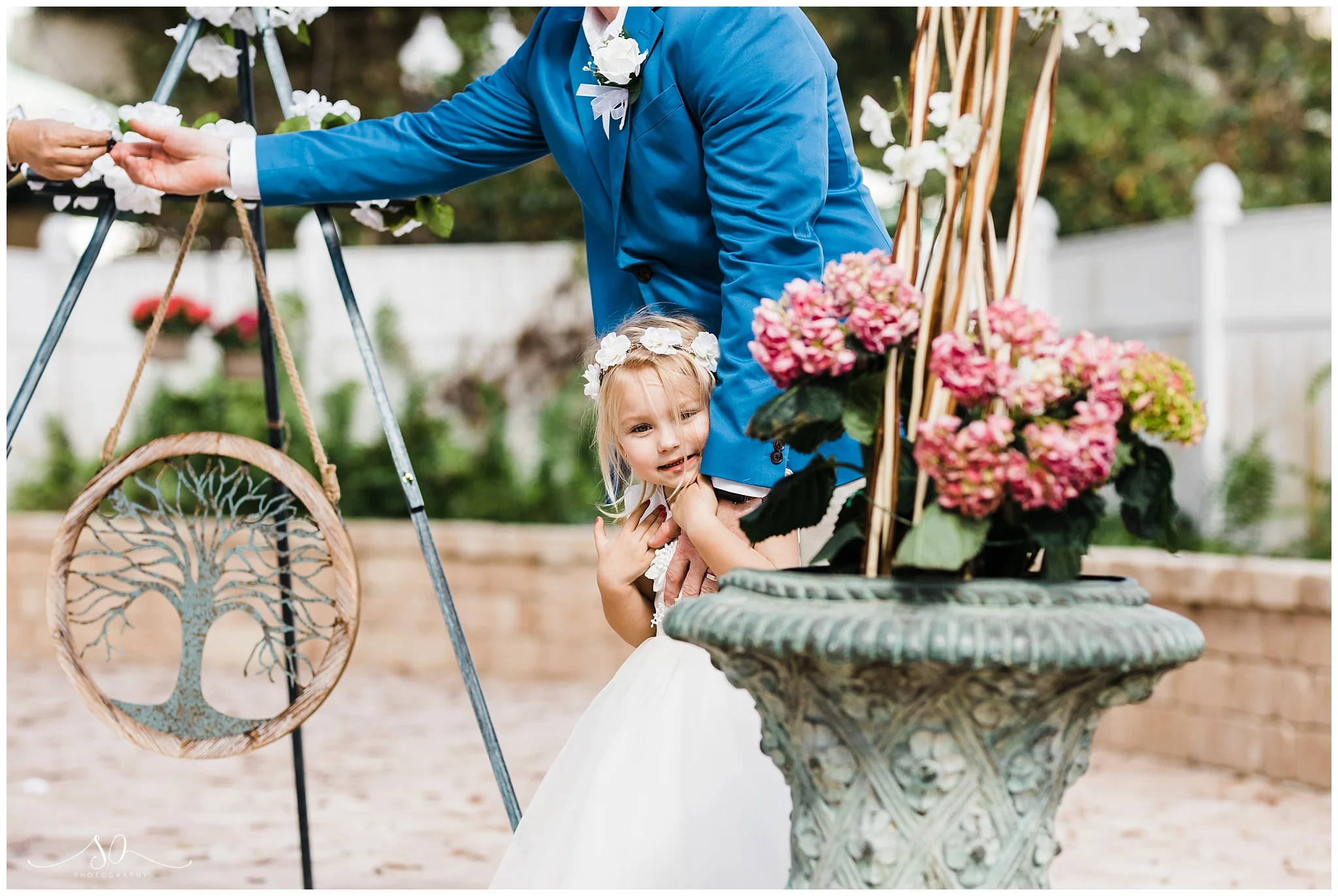 courtyard at lake lucerne wedding_0074.jpg