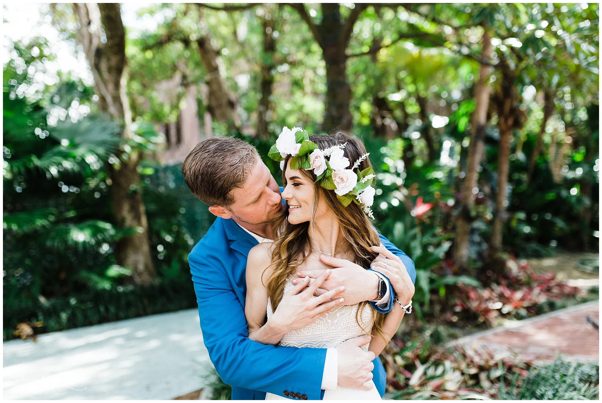 courtyard at lake lucerne wedding_0120.jpg