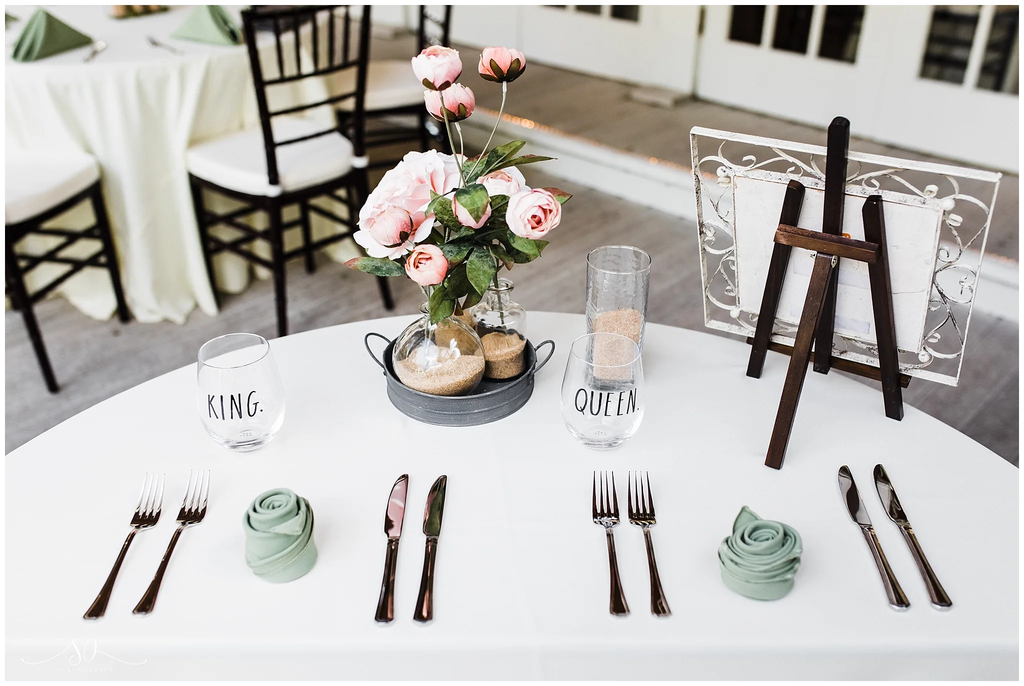 courtyard at lake lucerne wedding_0142.jpg
