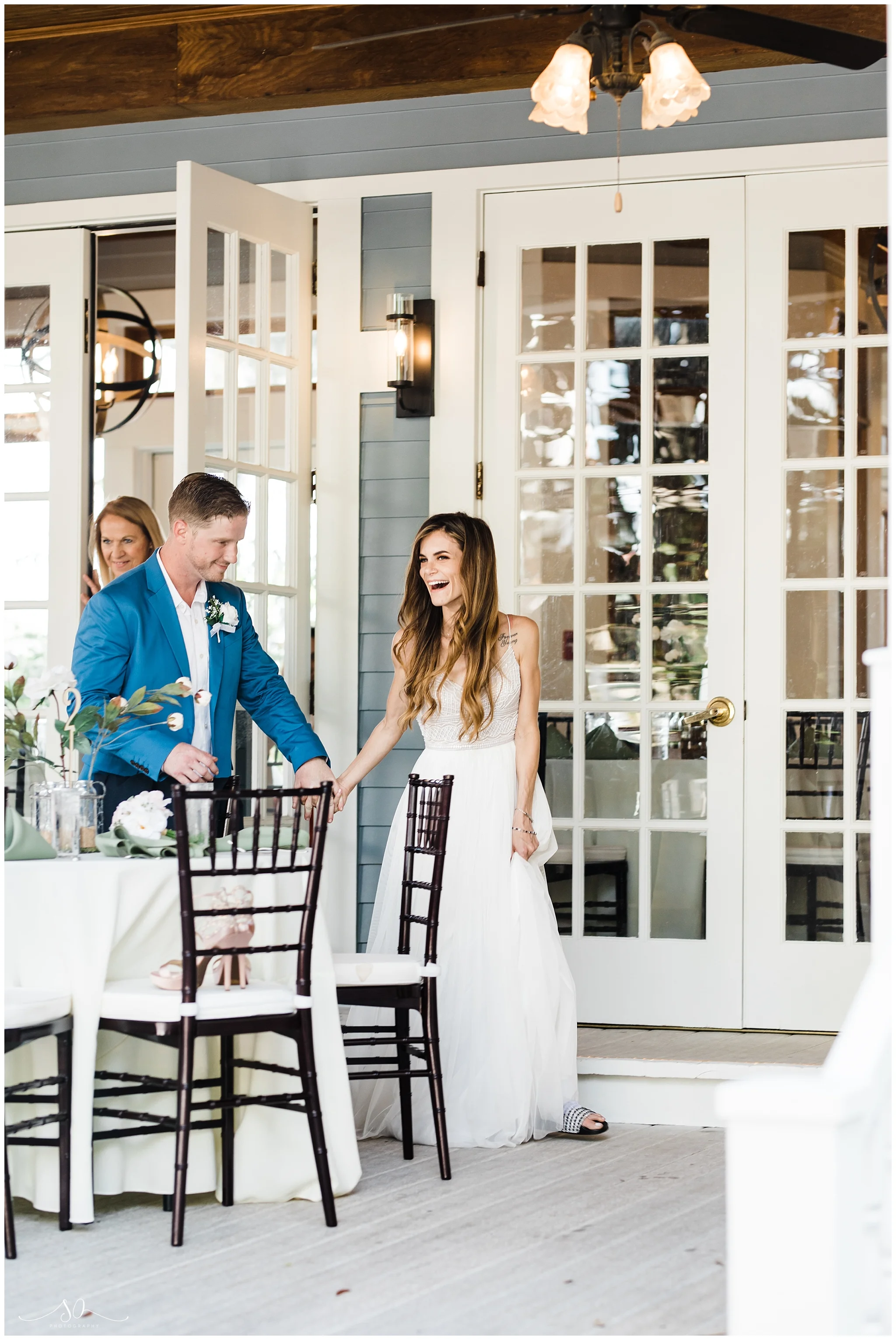 courtyard at lake lucerne wedding_0148.jpg