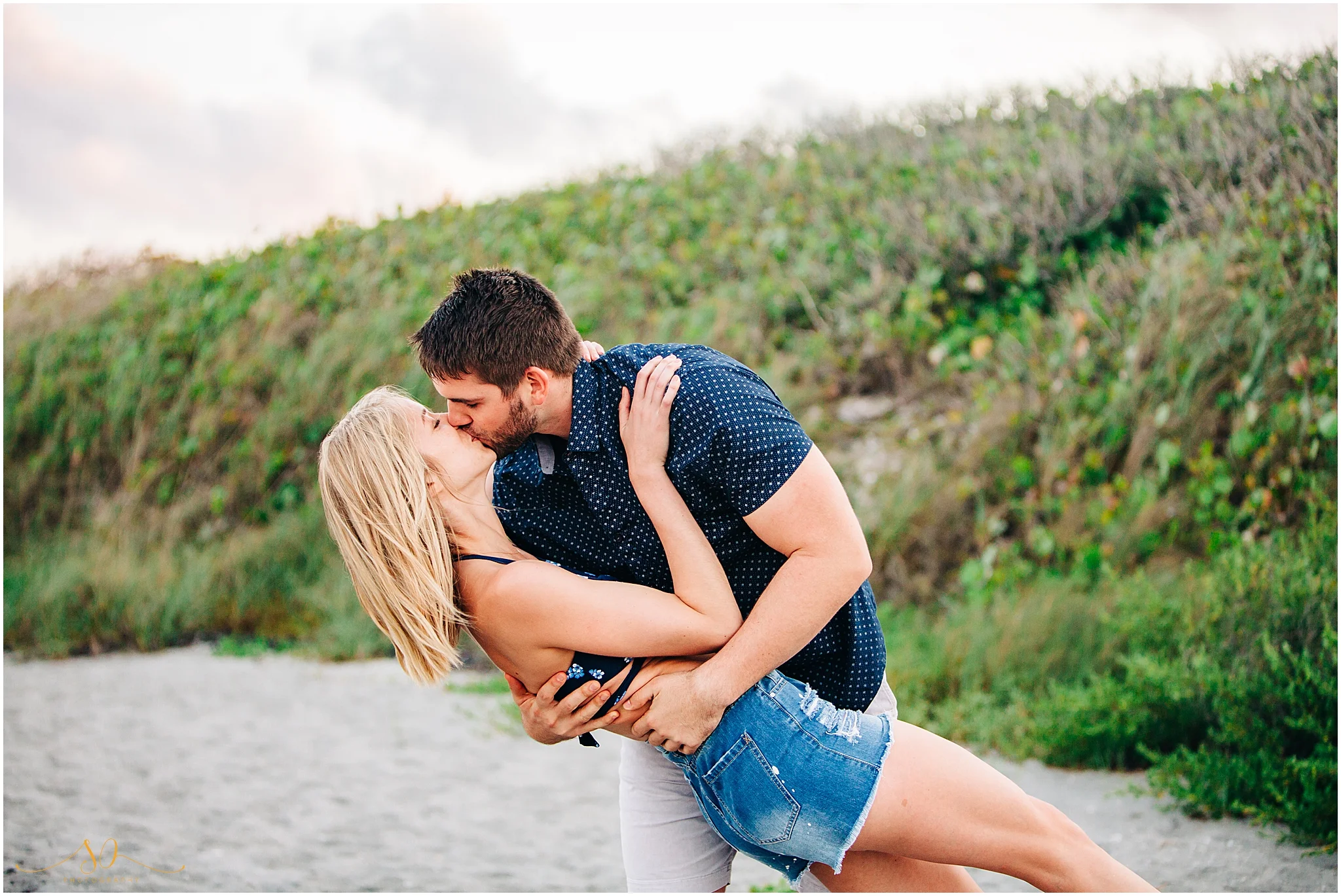 blowing rocks preserve engagement session_0041.jpg