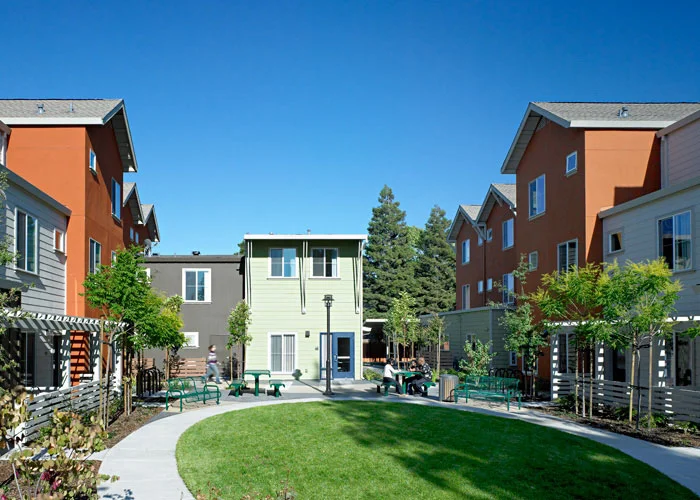 EastLeLandPic3.jpg