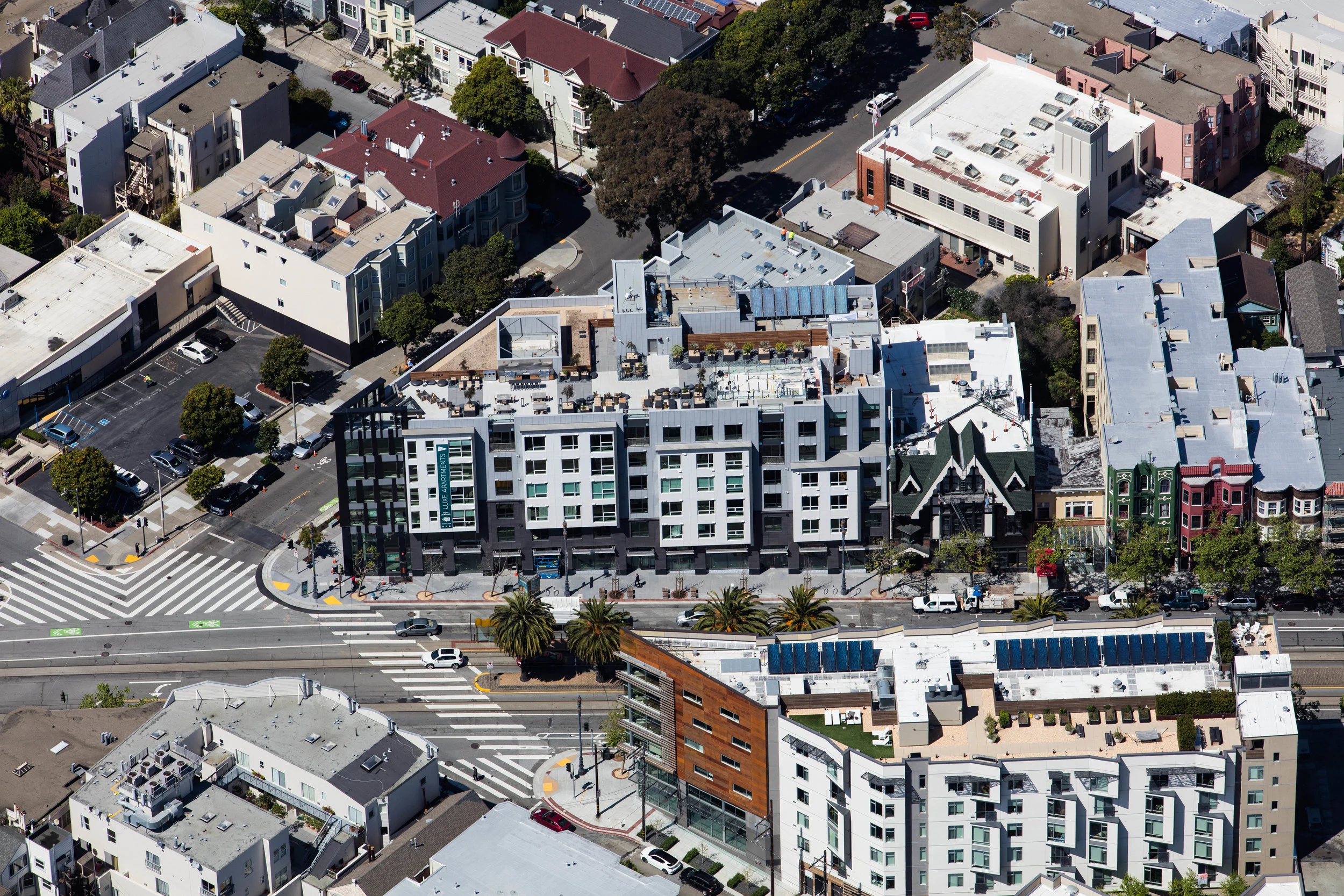 2198 Market_1Y1A7695.jpg
