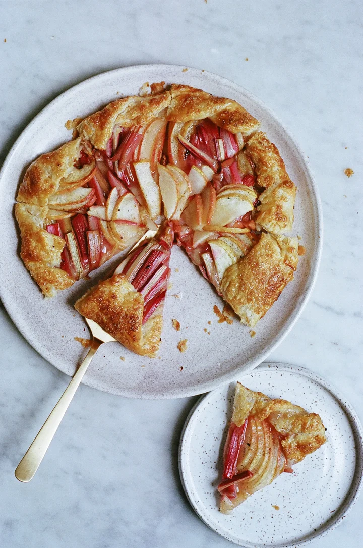 rhubarb and apple tart (yossy arefi)