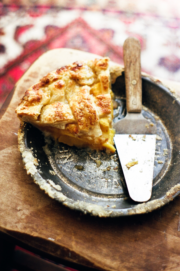 straight-up peach pie | apt 2b baking co