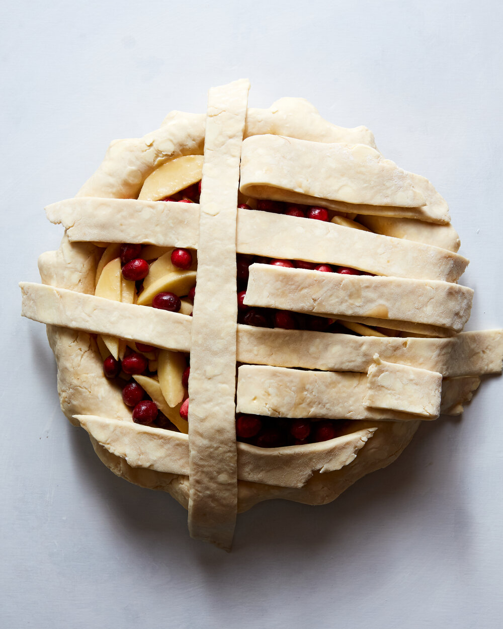 CranberryAppleCiderPie_YossyArefi 4.jpg