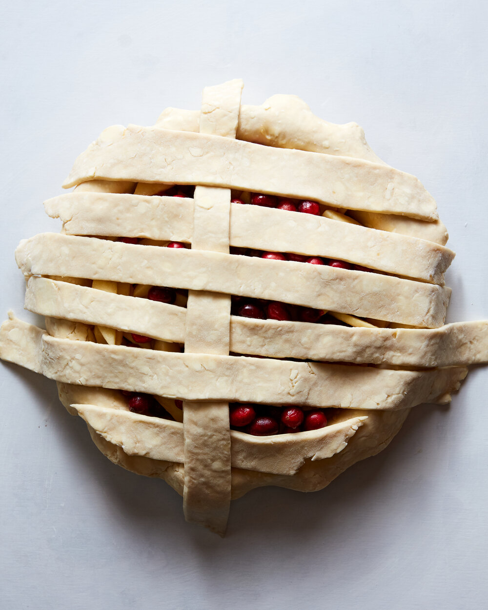 CranberryAppleCiderPie_YossyArefi 5.jpg