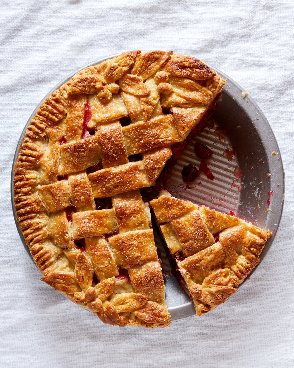 CranberryAppleCiderPie_YossyArefi 25.jpg