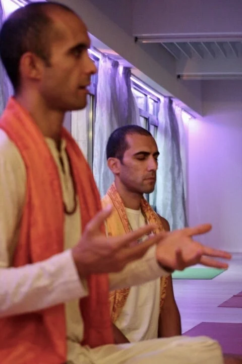 Amitai Cohen & Student.jpg