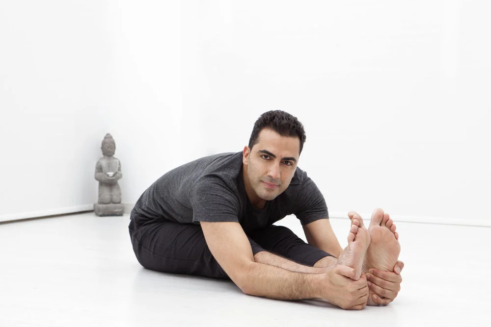 Amitai Cohen Foward Fold.jpg