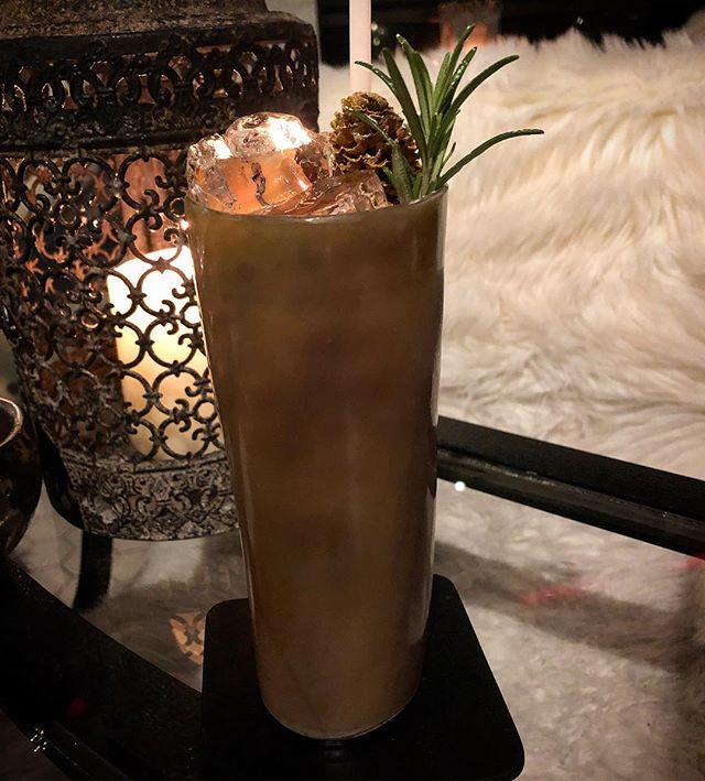 So I tried a mushroom cocktail recently. Vodka infused with mushrooms. It was actually really intriguing and I quite enjoyed it! Not just a gimmick :) check it out at Hyatt Churchill Terrace.
&bull;
&bull;
&bull;
#drinkporn #drink #cocktails #rum #vo