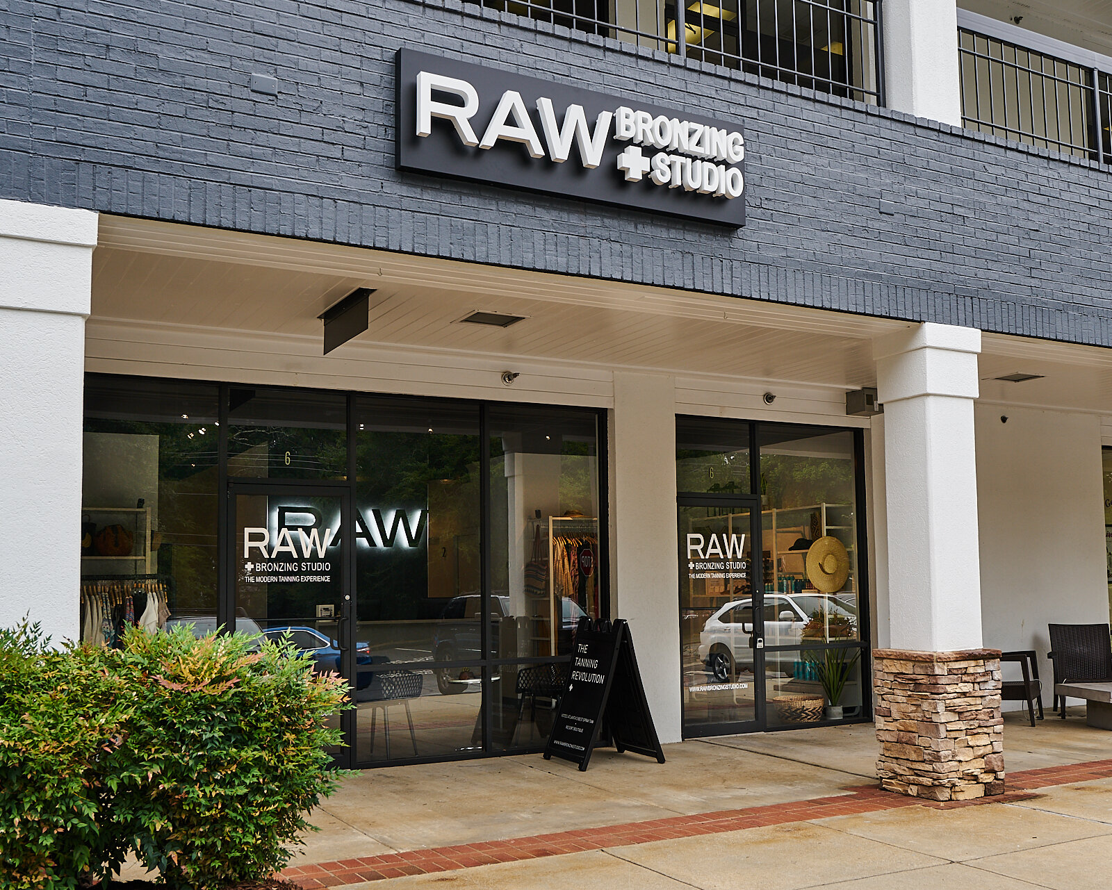 RAW Bronzing Studio Buckhead Fountain Oaks Shopping Center