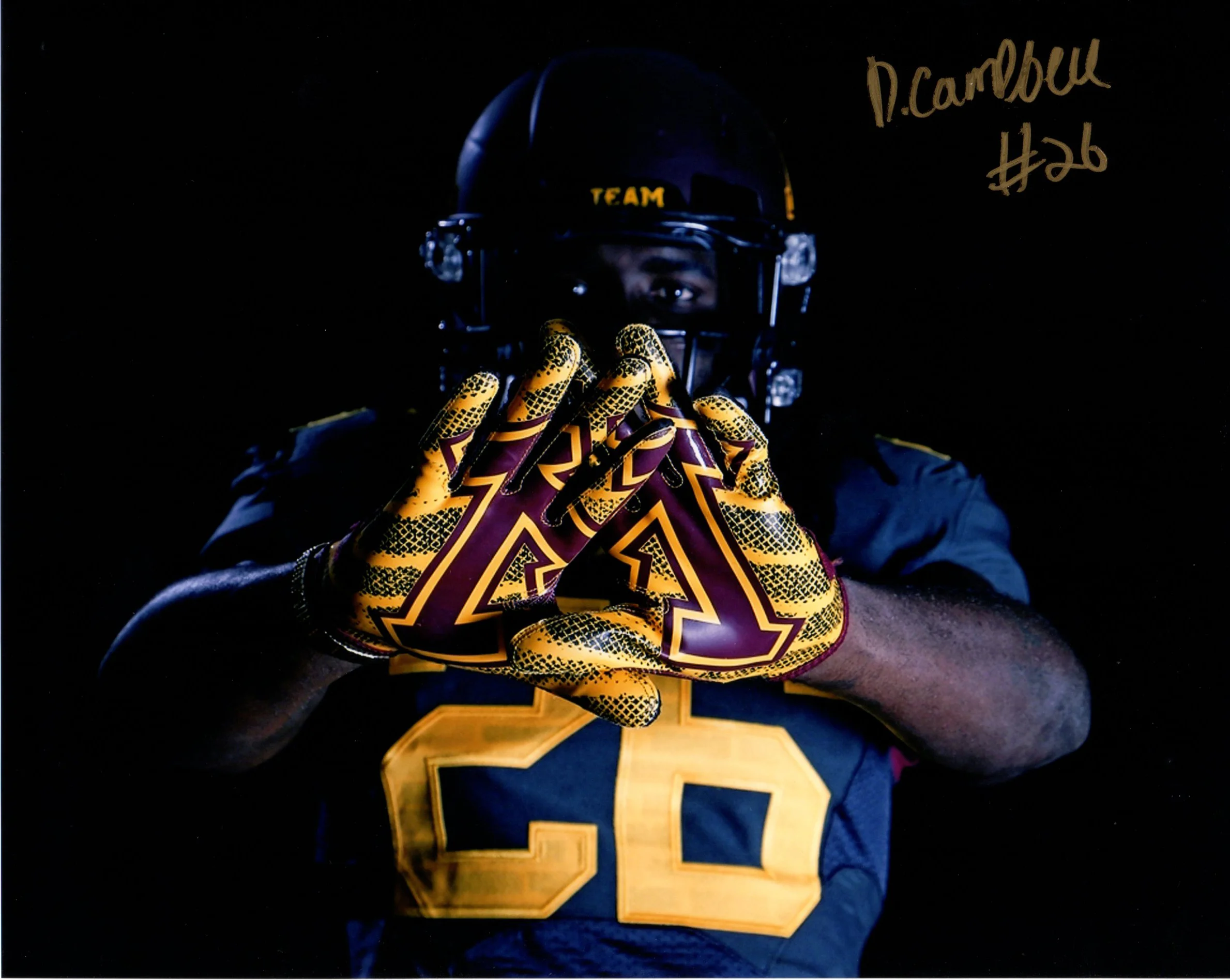 De'Vondre Campbell Minnesota Autographed Photo (Falcons)