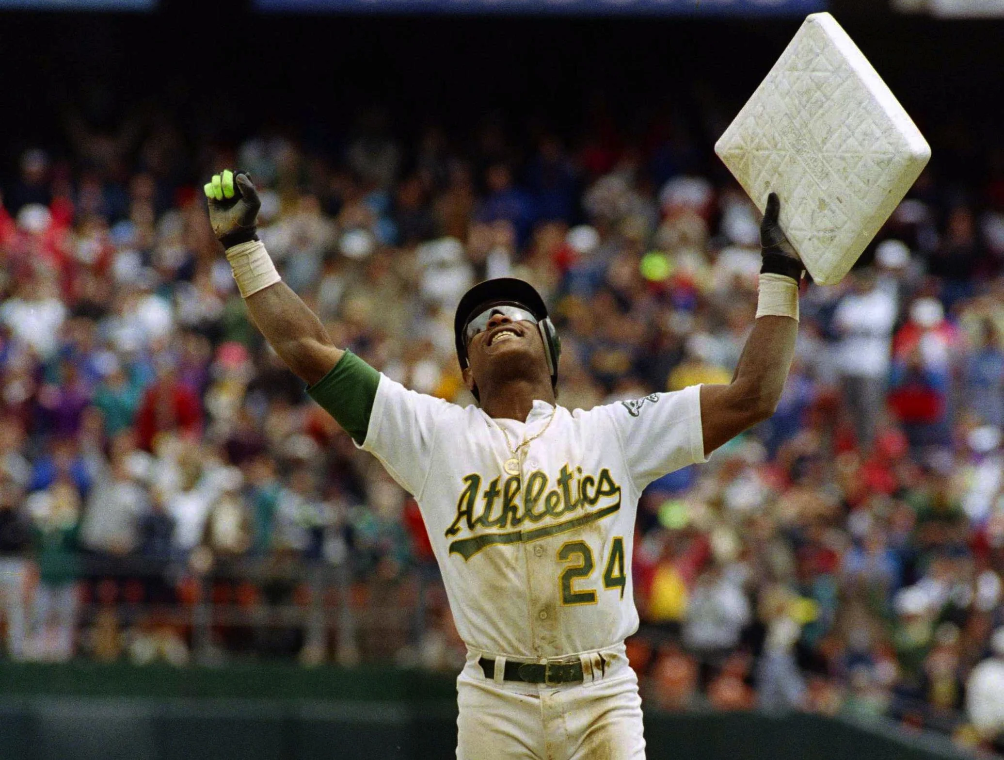 rickey henderson2.jpg