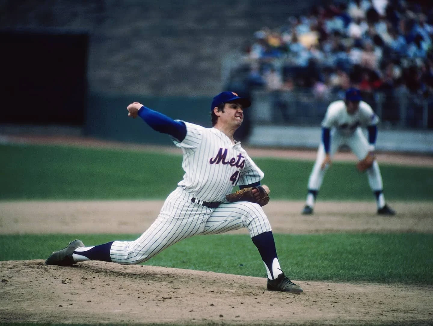 Tom Seaver with the iconic delivery. R.I.P.