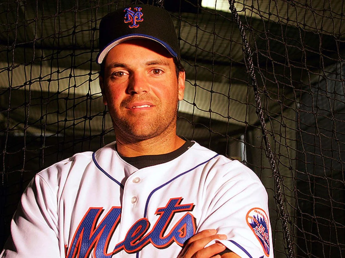 PHILLY SHOW | MIKE PIAZZA, MANNY RAMIREZ, RANDALL CUNNINGHAM, CARLTON FISK, STEVE CARLTON, ERIC ALLEN, HAROLD BAINES, EARL CAMPBELL, BRIAN DAWKINS, OZZIE SMITH, CHIPPER JONES, RAY LEWIS &amp; MORE