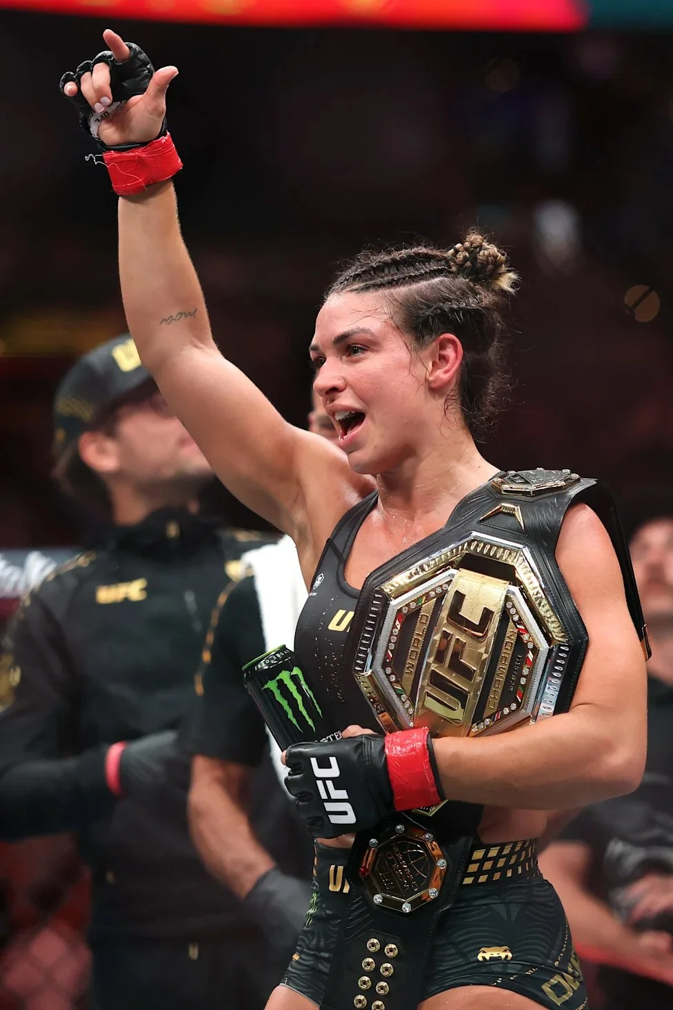 mackenzie dern.jpg