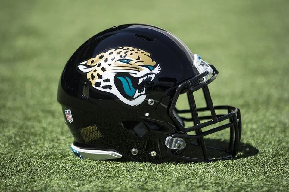 jaguars helmet.jpg