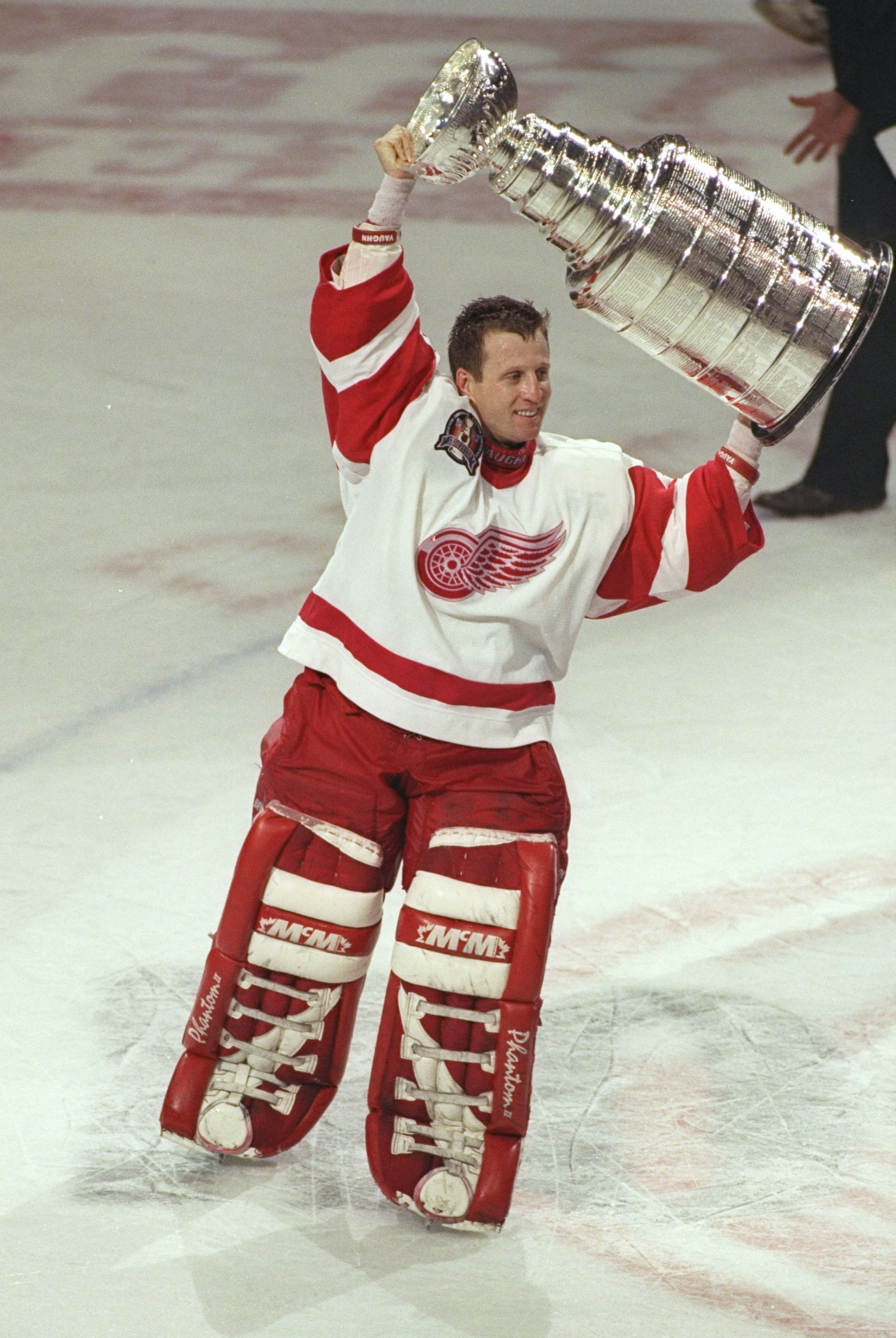 Mike Vernon autographed Jersey (Detroit Red Wings)