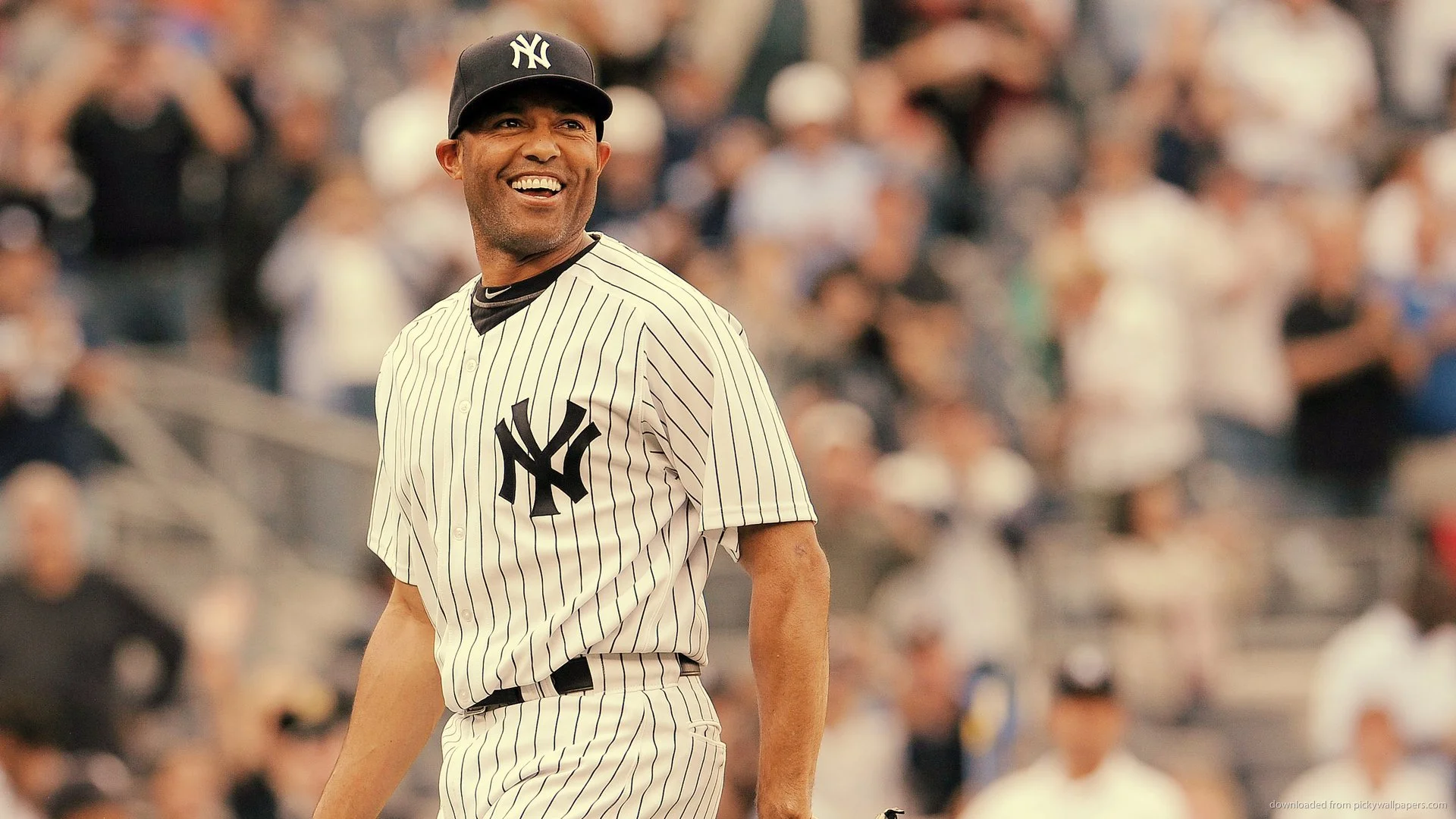 mariano-rivera-laughs.jpg