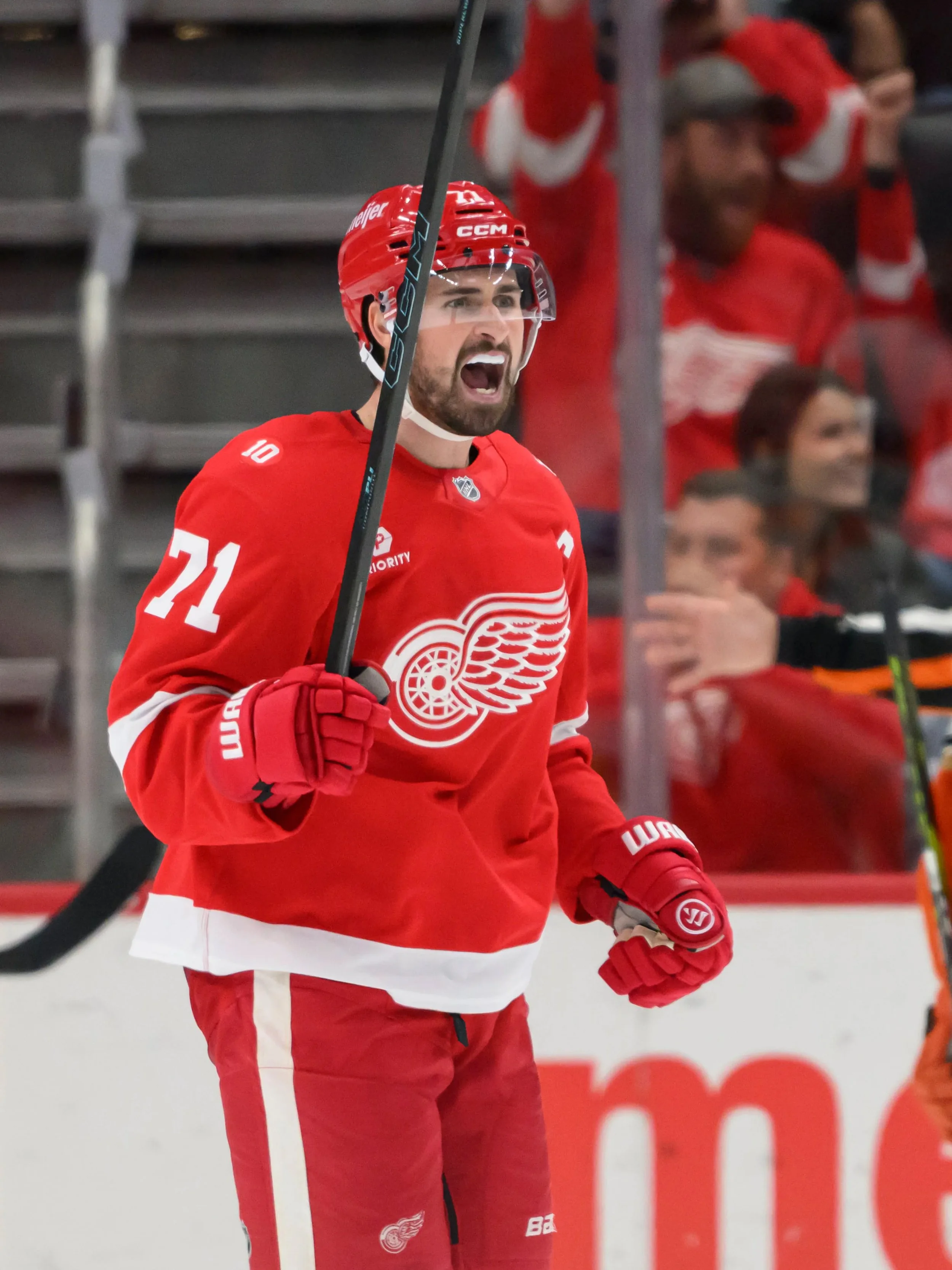 justin faulk4.jpg