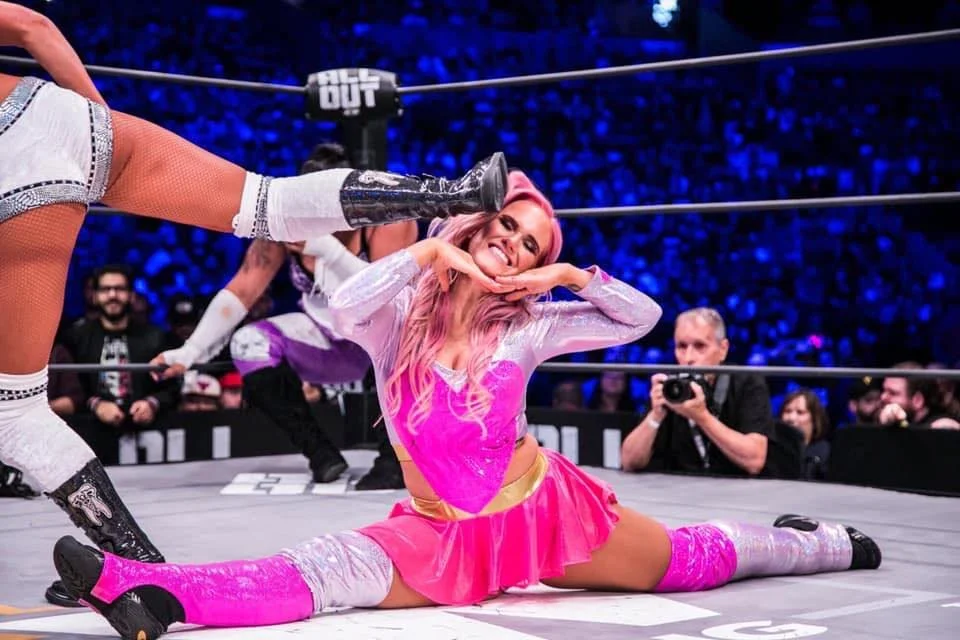 shazza mckenzie.jpg