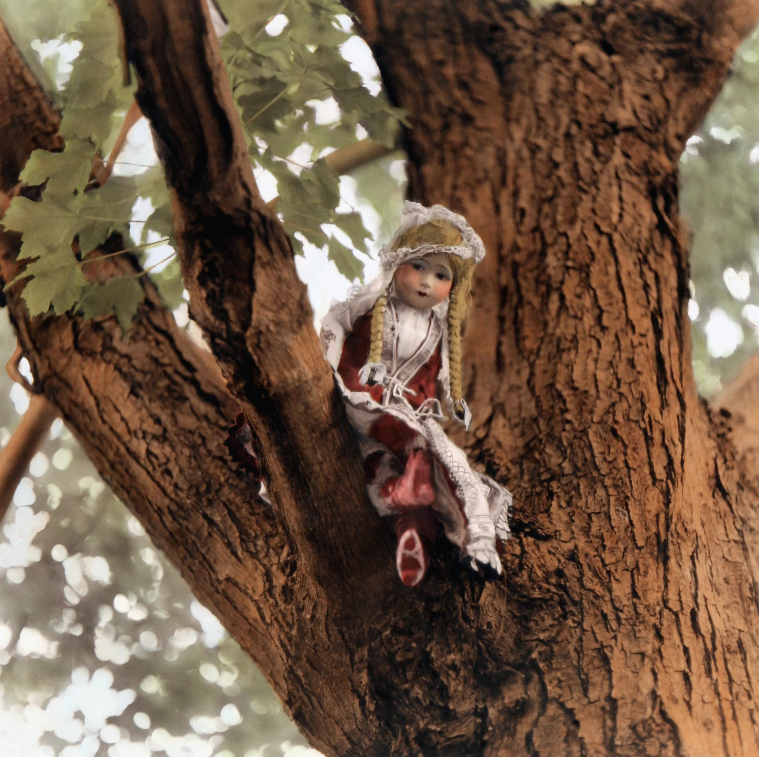 Heidi in a Tree